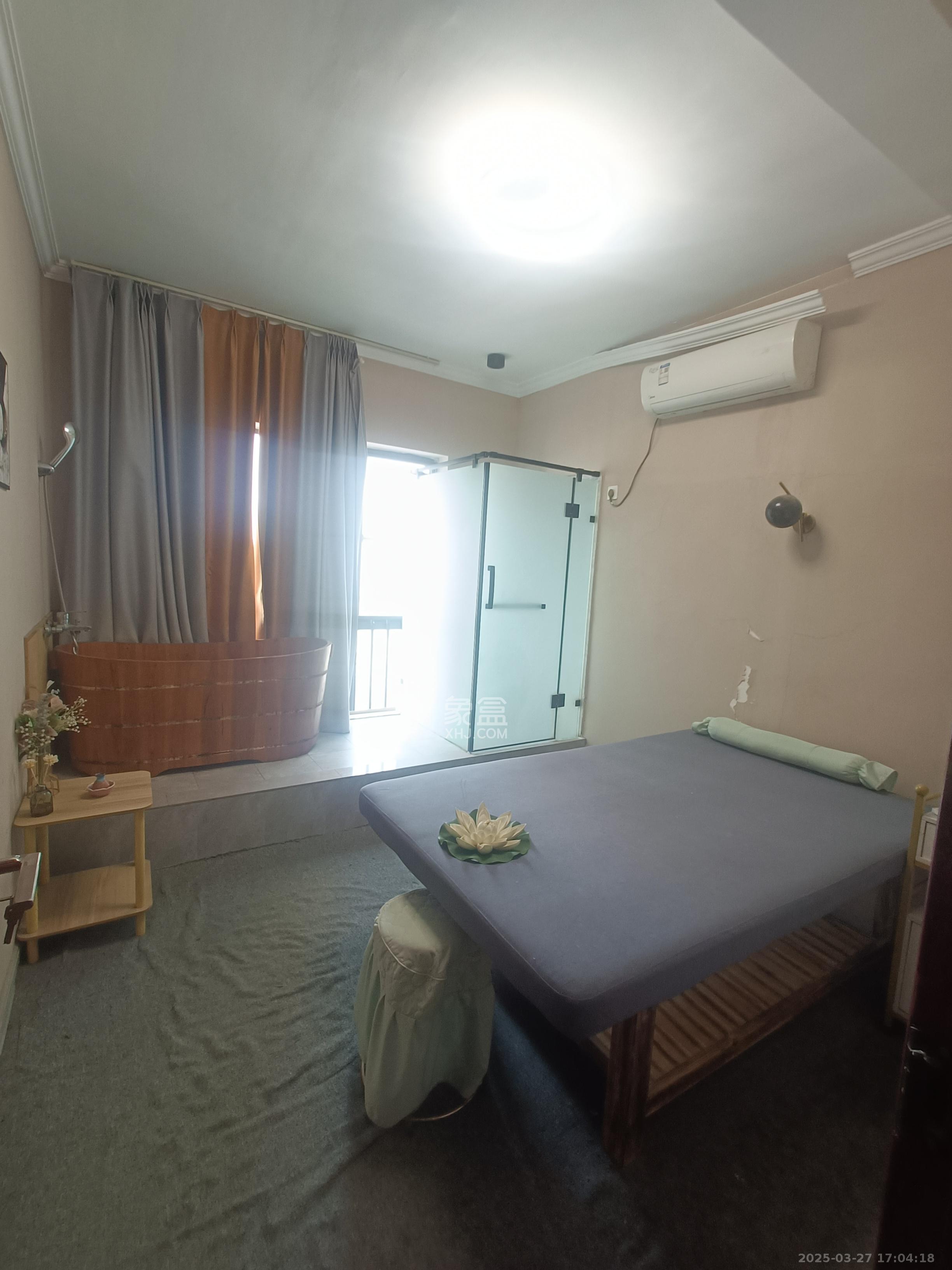 中城丽景香山园 7室2厅3卫 5500.0元/月 中城丽景香山园 7室2厅3卫 5500.0元/月室内图