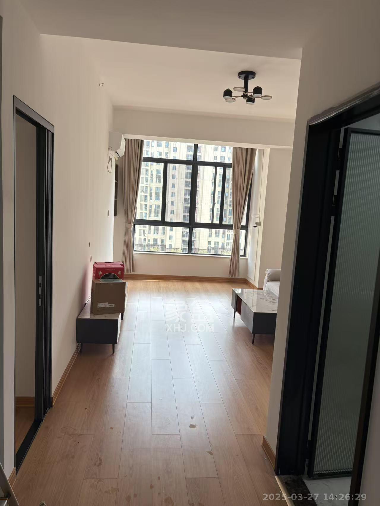 金茂梅溪湖  2室1厅1卫    3000.0元/月 金茂梅溪湖  2室1厅1卫    3000.0元/月室内图