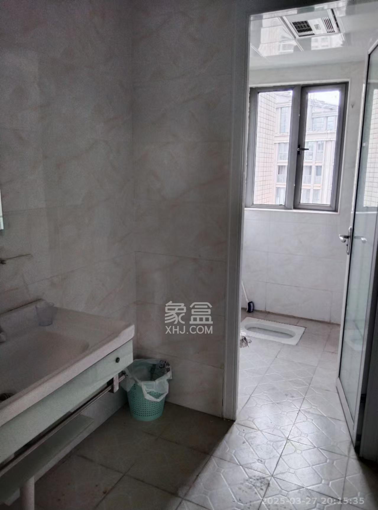 八方小区C区 3室2厅2卫 4200.0元/月 八方小区C区 3室2厅2卫 4200.0元/月室内图