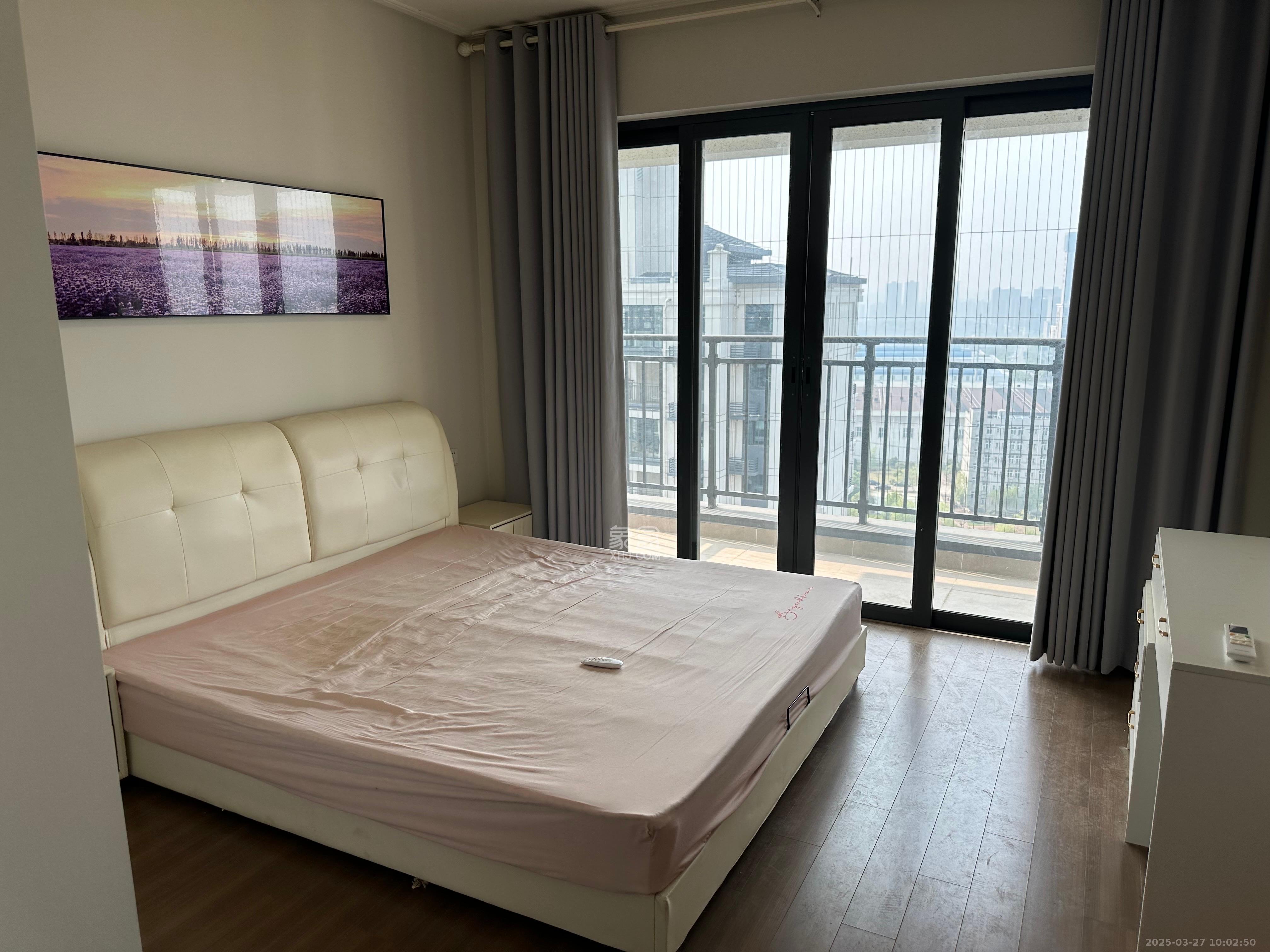 保利恒伟时光印象  4室2厅2卫   2900.00元/月室内图1