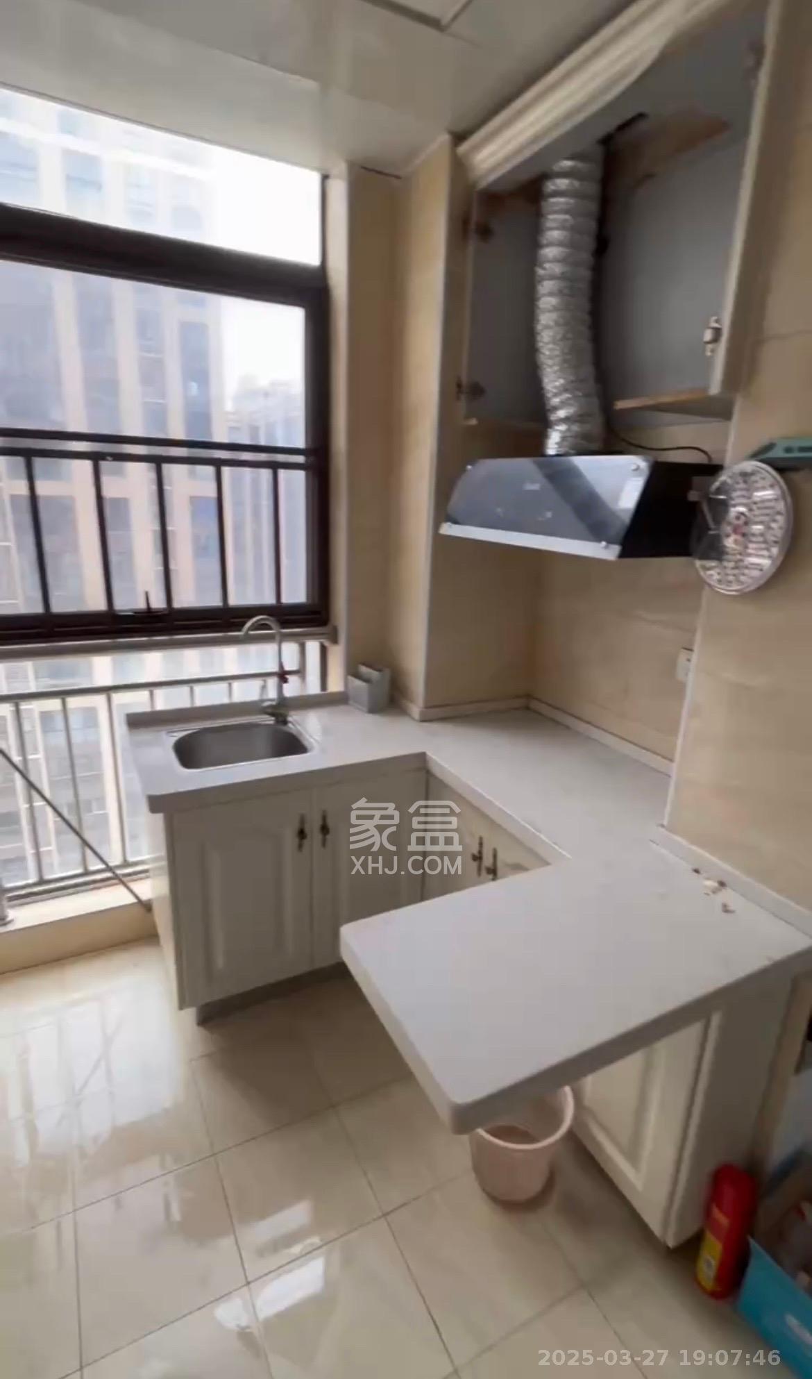 乐尚城 1室1厅1卫 1300.0元/月 乐尚城 1室1厅1卫 1300.0元/月室内图