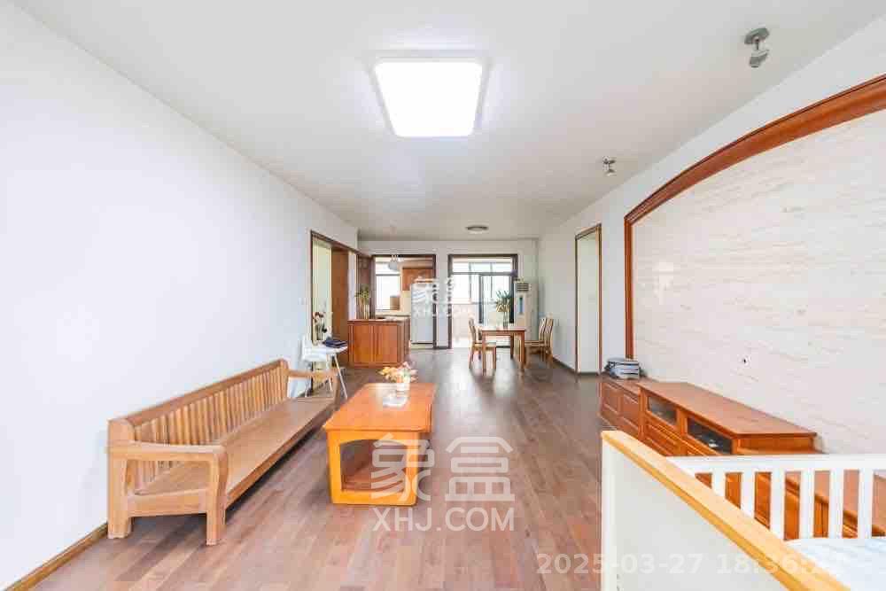 归心苑  4室2厅2卫    4500.0元/月室内图