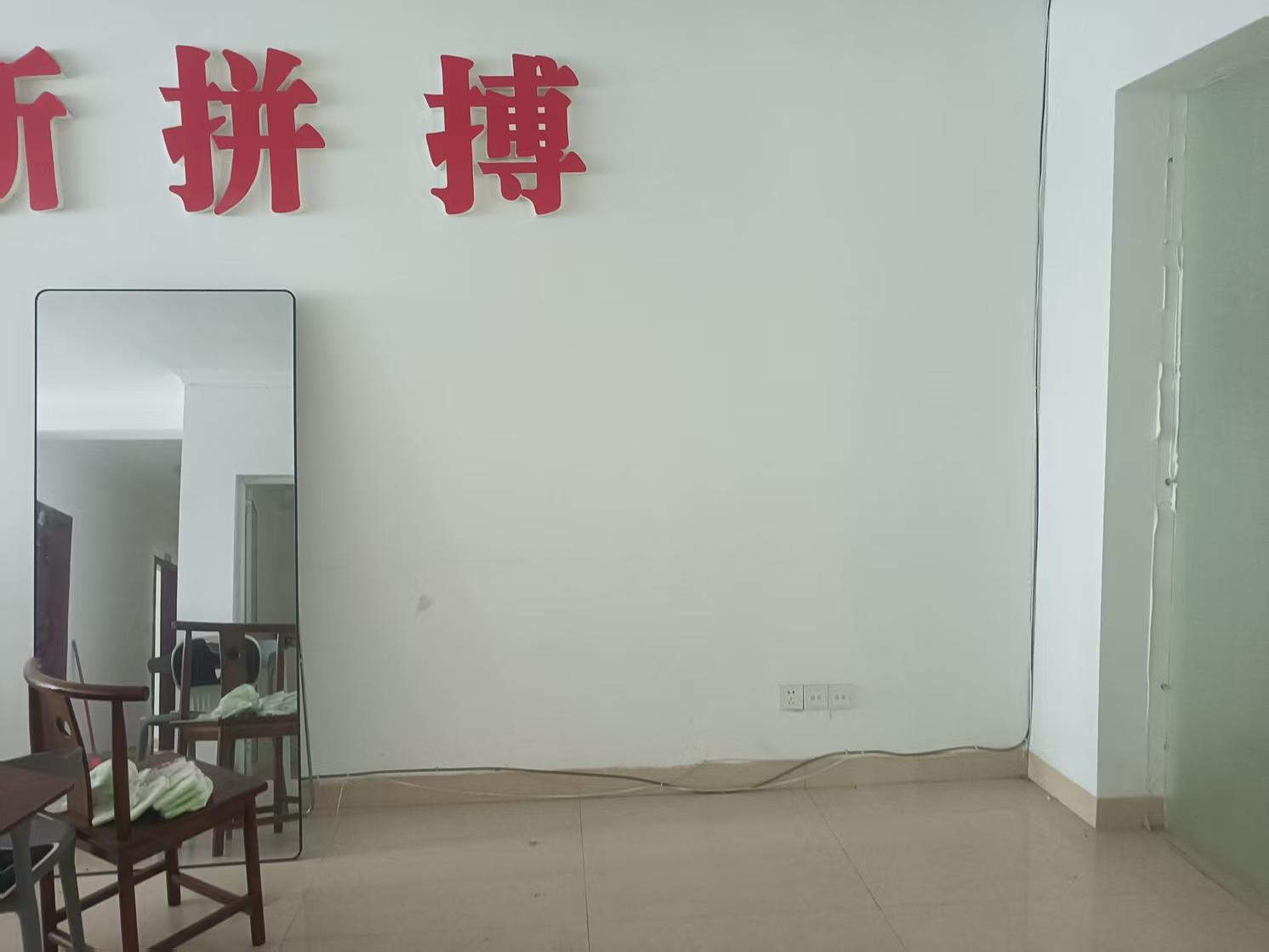 汇景花园  0室0厅0卫   2800.00元/月室内图