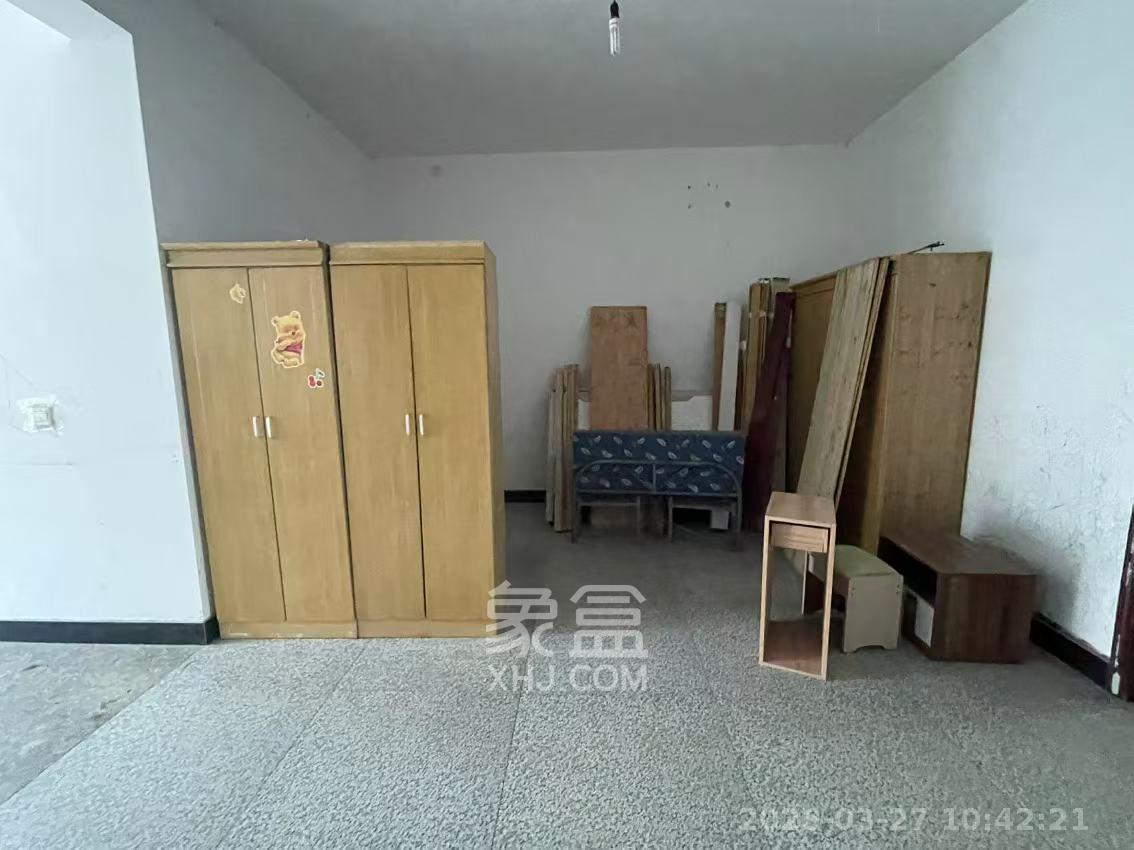 银星小区 2室2厅1卫 1400.0元/月 银星小区 2室2厅1卫 1400.0元/月室内图