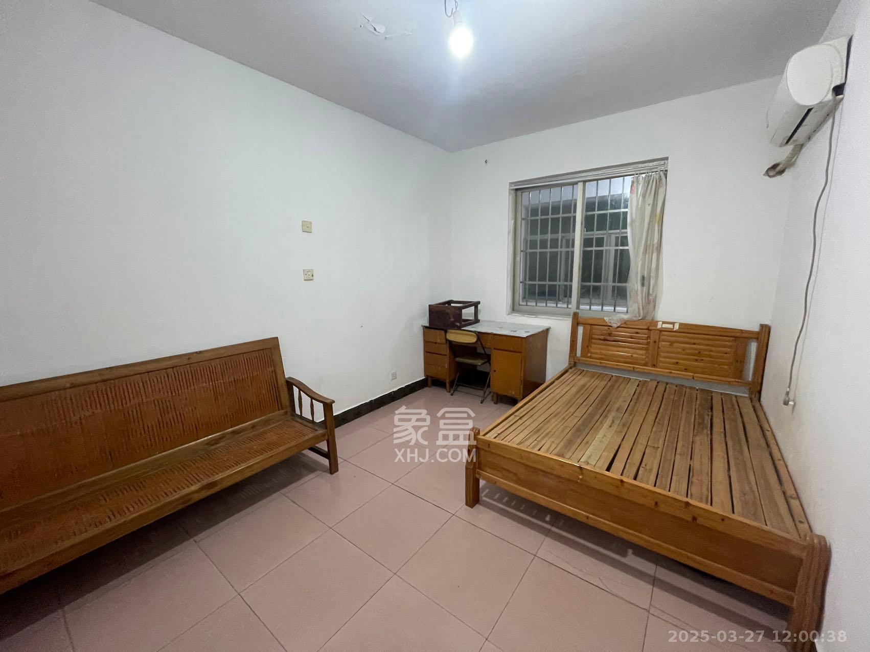 洞井商贸城 3室1厅2卫 1000.0元/月 洞井商贸城 3室1厅2卫 1000.0元/月室内图