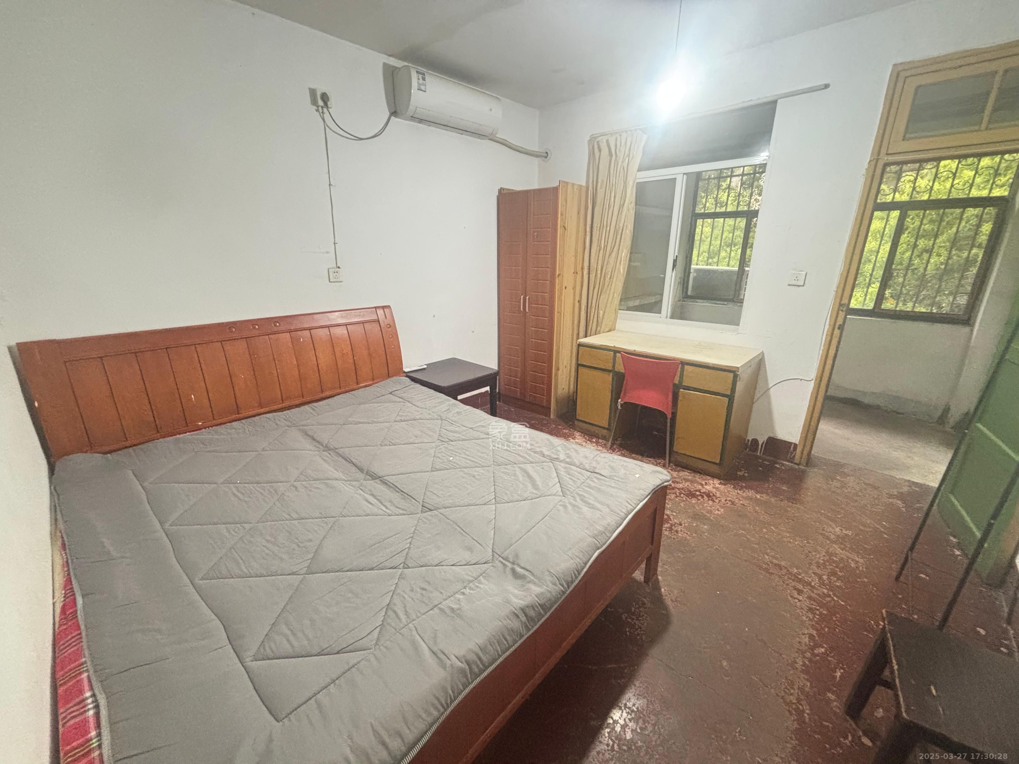 新兴小区(杨家山社区) 2室1厅1卫 1300.0元/月 新兴小区(杨家山社区) 2室1厅1卫 1300.0元/月室内图