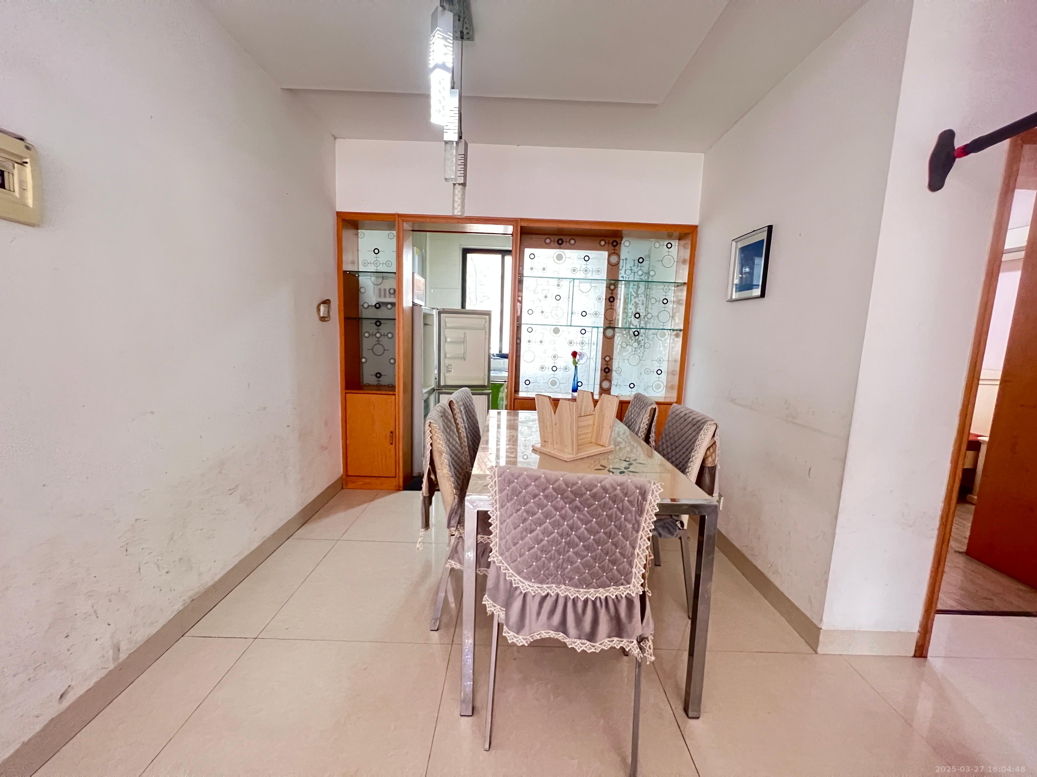 桂花名城  2室1厅1卫    1000.0元/月 桂花名城  2室1厅1卫    1000.0元/月室内图