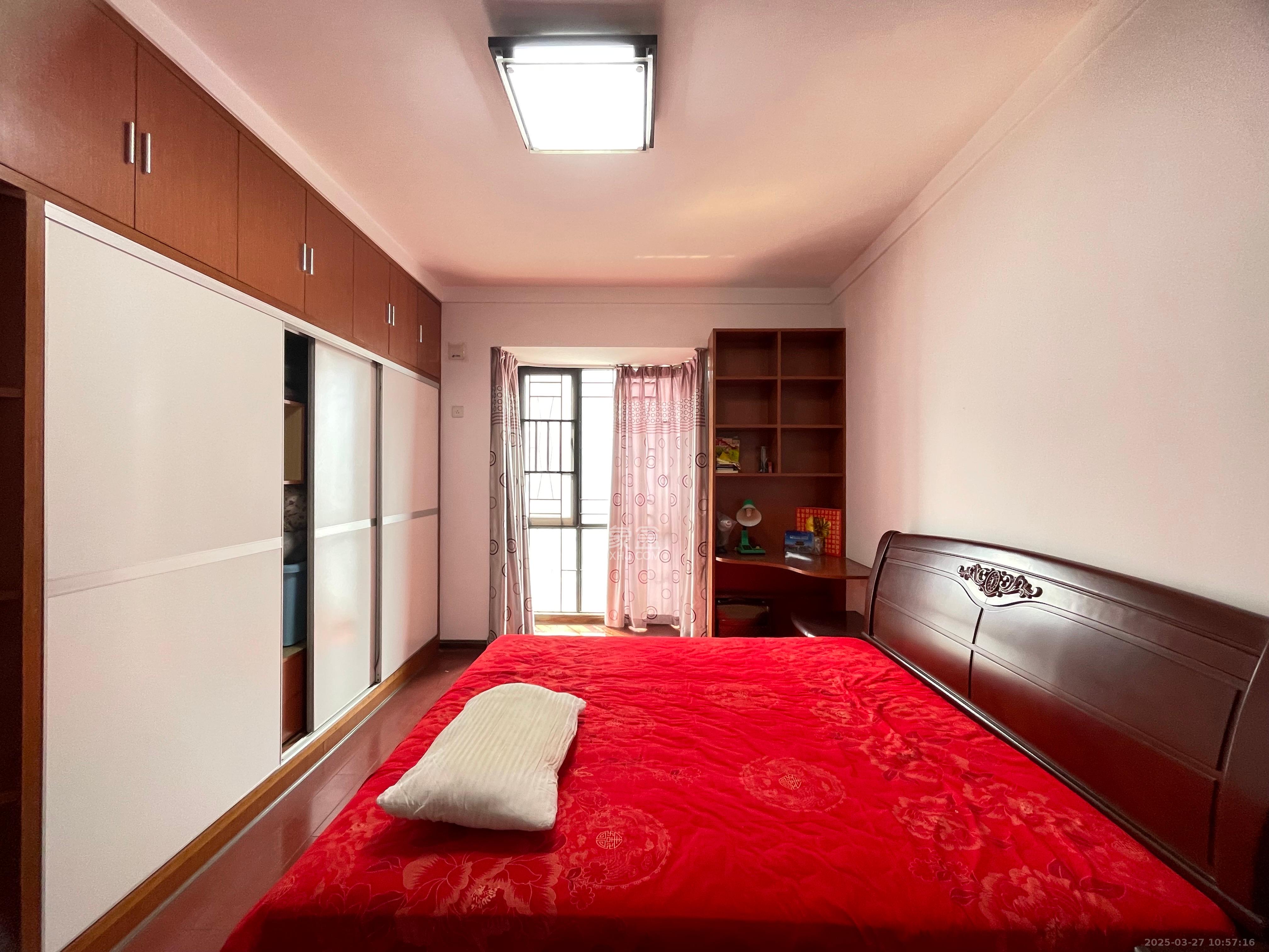 辉煌国际城一期 3室2厅2卫 2500.0元/月 辉煌国际城一期 3室2厅2卫 2500.0元/月室内图