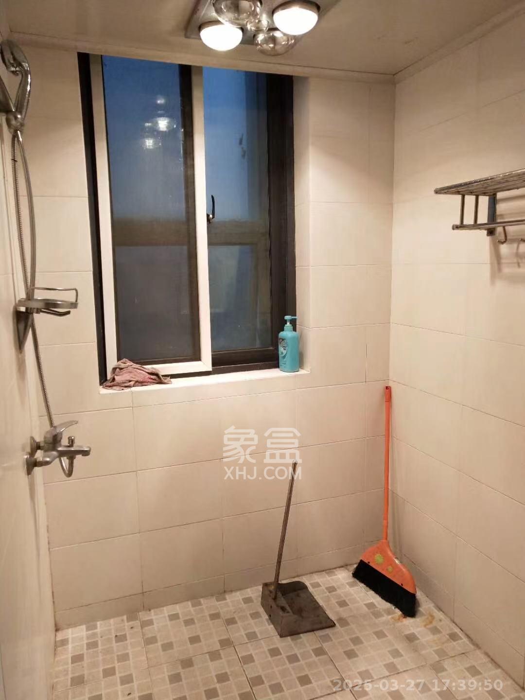上庭苑  1室1厅1卫   1200.00元/月室内图