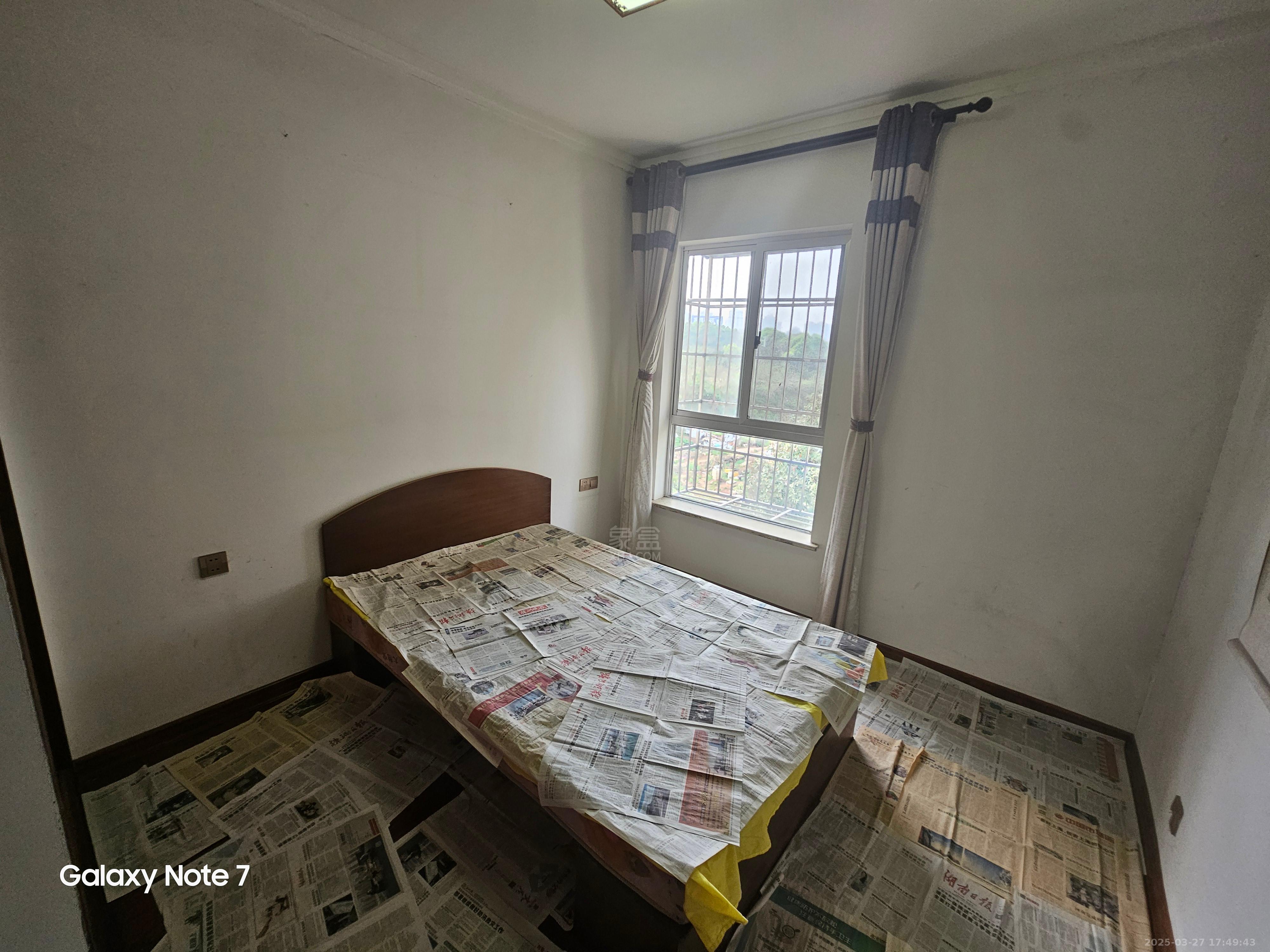 红盾雅园  5室2厅2卫    2300.0元/月 红盾雅园  5室2厅2卫    2300.0元/月室内图