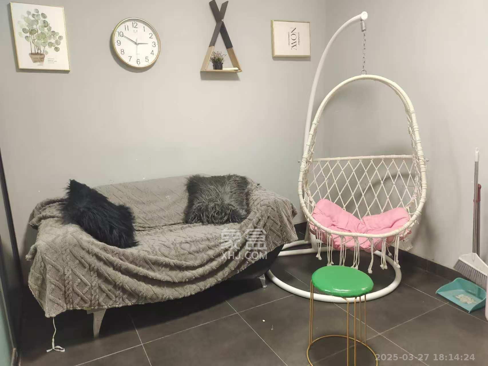 钱隆学府一、二期  2室1厅1卫    1900.0元/月 钱隆学府一、二期  2室1厅1卫    1900.0元/月室内图