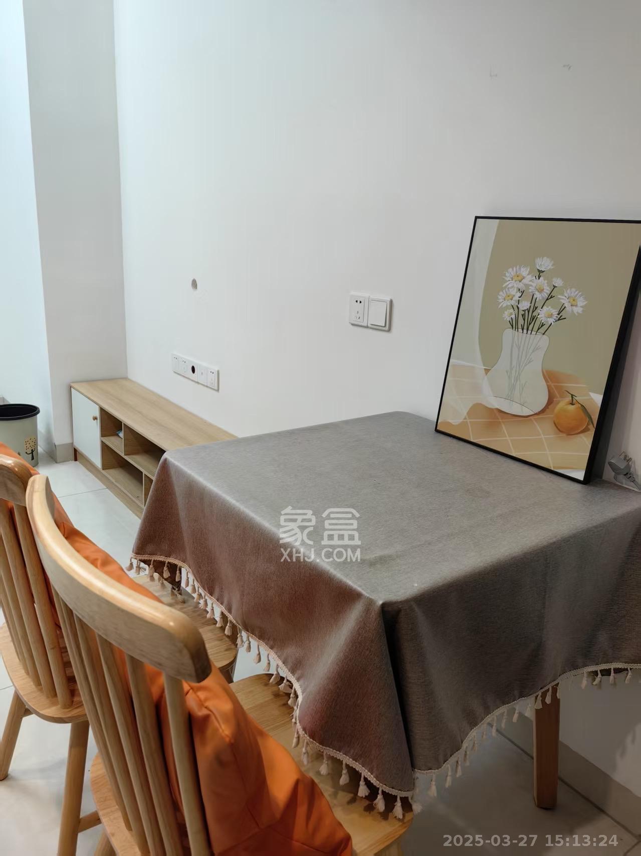 佳兆业云顶都汇 1室0厅0卫 1800.0元/月 佳兆业云顶都汇 1室0厅0卫 1800.0元/月室内图