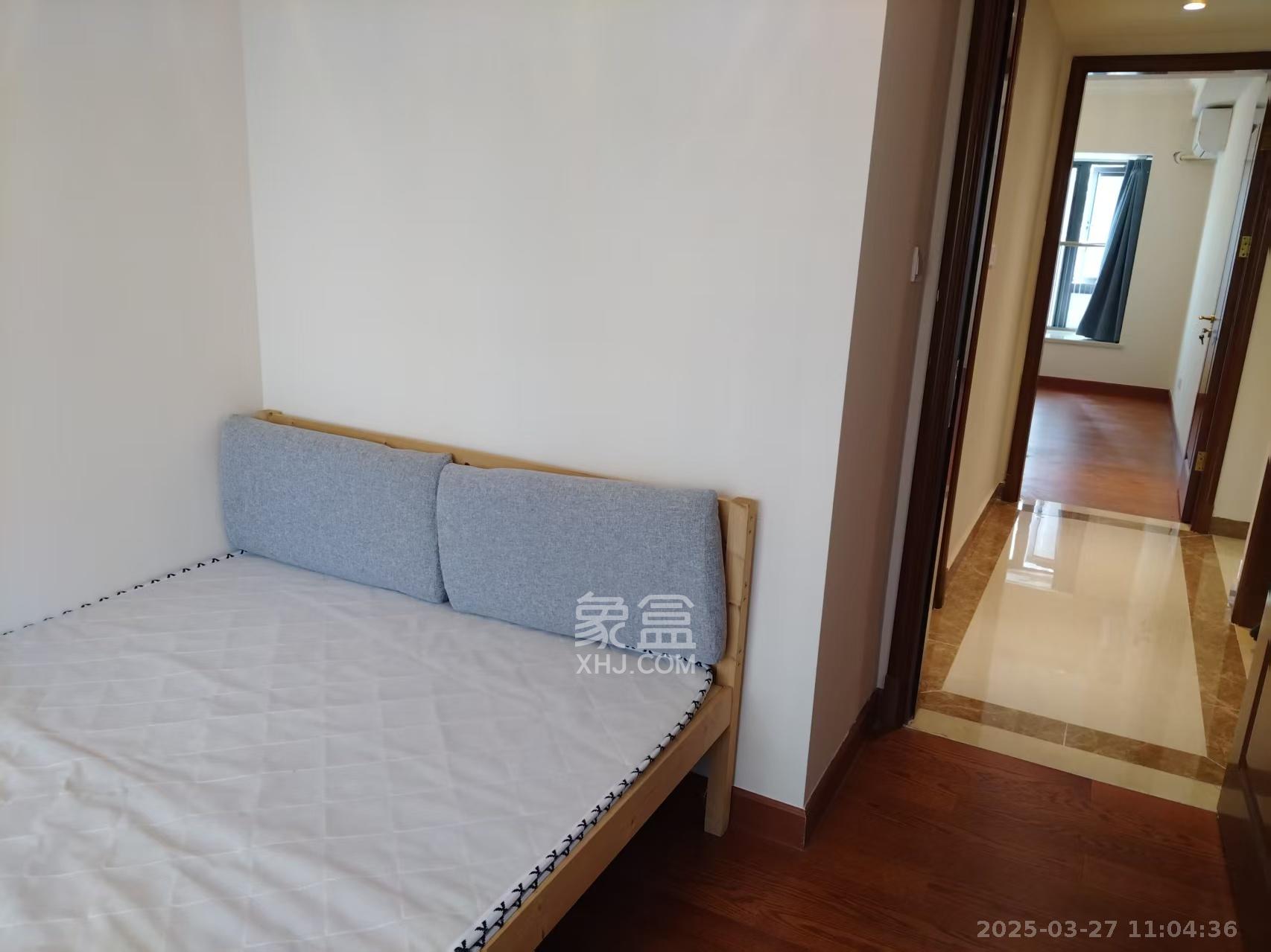 恒大华府  3室2厅2卫   1600.00元/月室内图