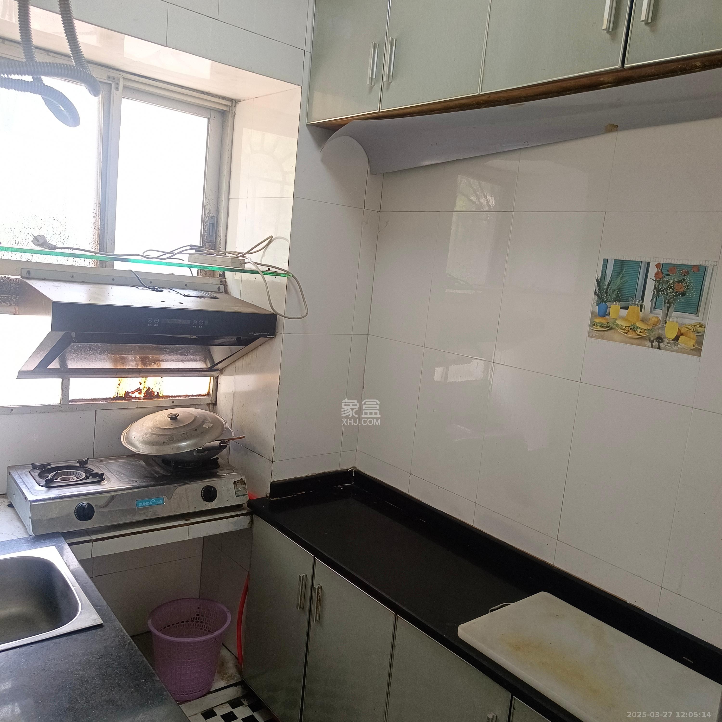 东风一村社区房（王家垅）  2室1厅1卫   1700.00元/月室内图