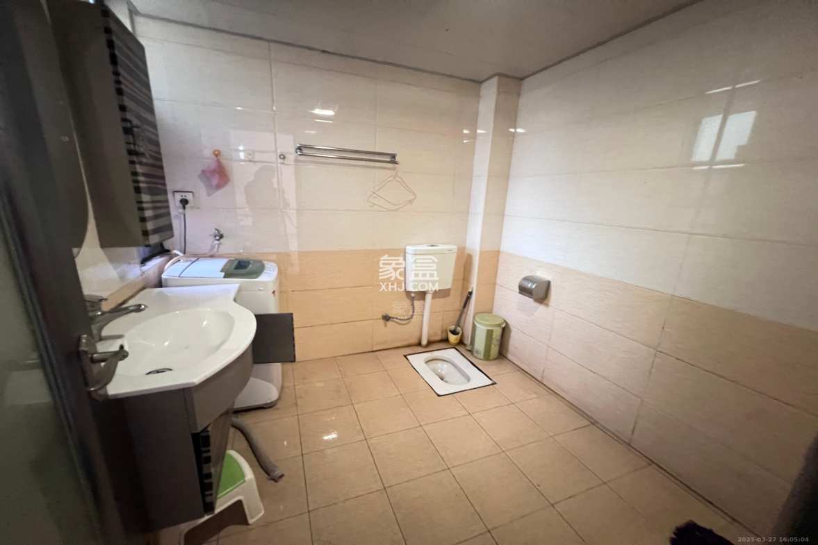 桂花名城  2室1厅1卫    1000.0元/月 桂花名城  2室1厅1卫    1000.0元/月室内图