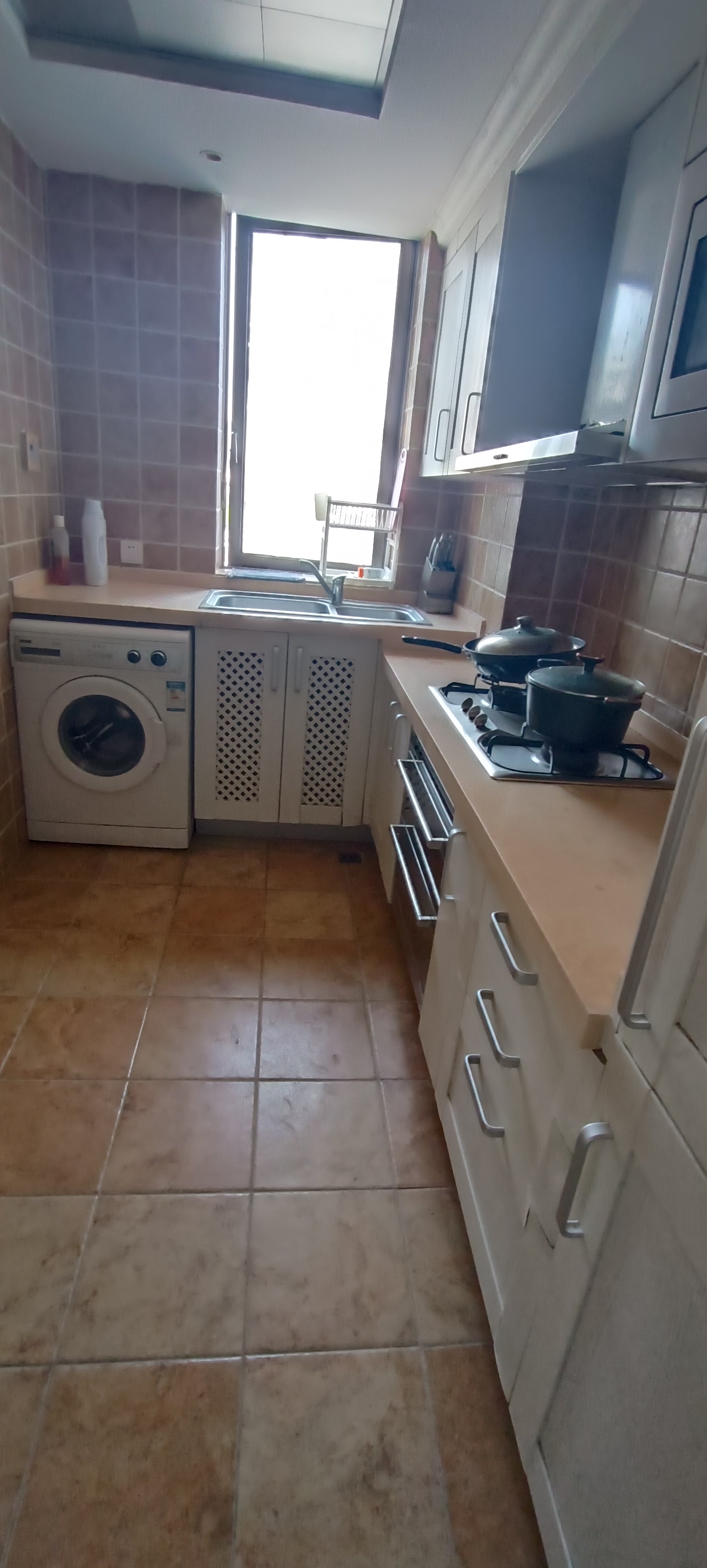 外滩中心  2室3厅1卫    4200.0元/月 外滩中心  2室3厅1卫    4200.0元/月室内图