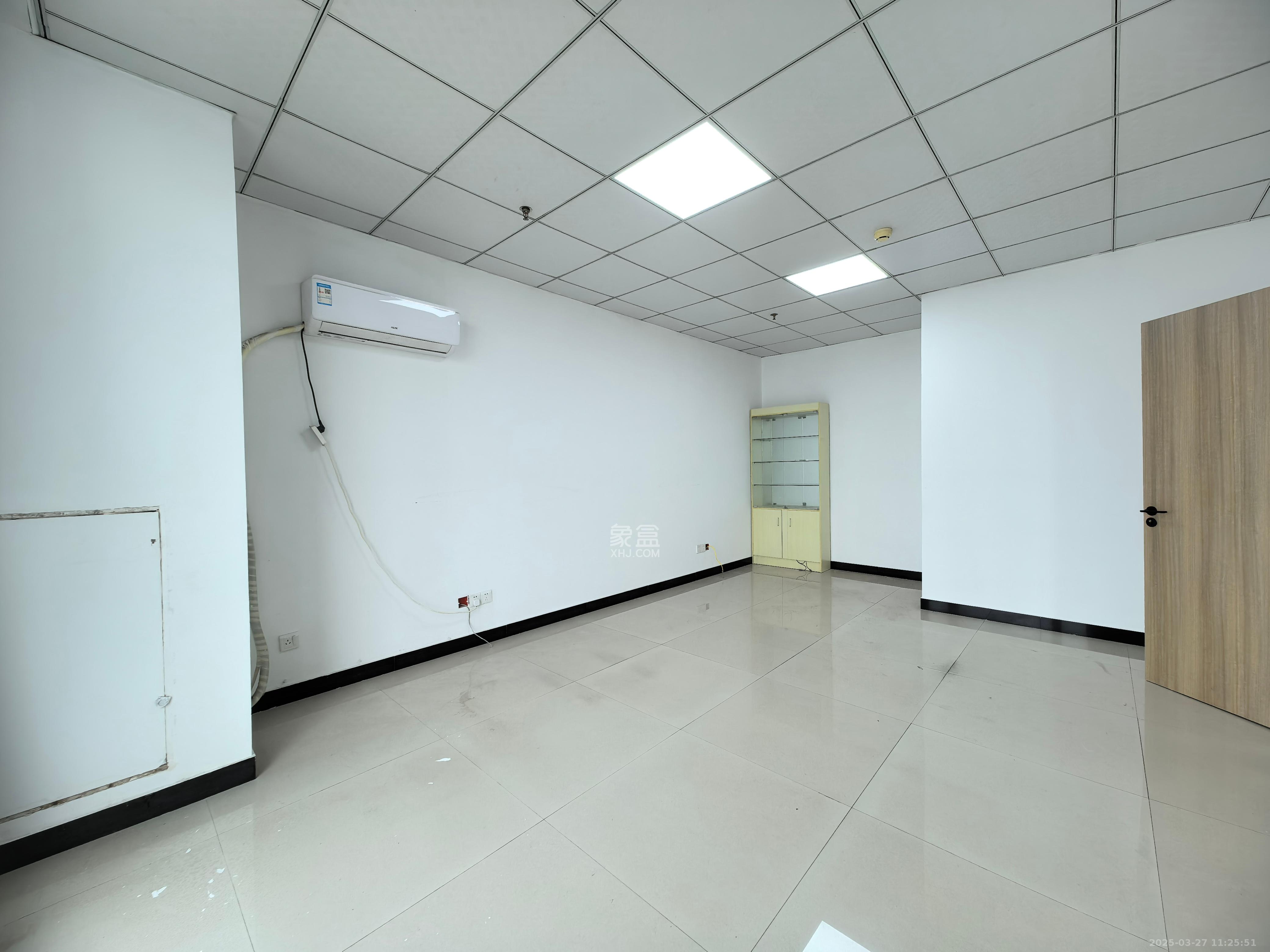 奥克斯缔壹城 1室1厅1卫 1500.0元/月 奥克斯缔壹城 1室1厅1卫 1500.0元/月室内图