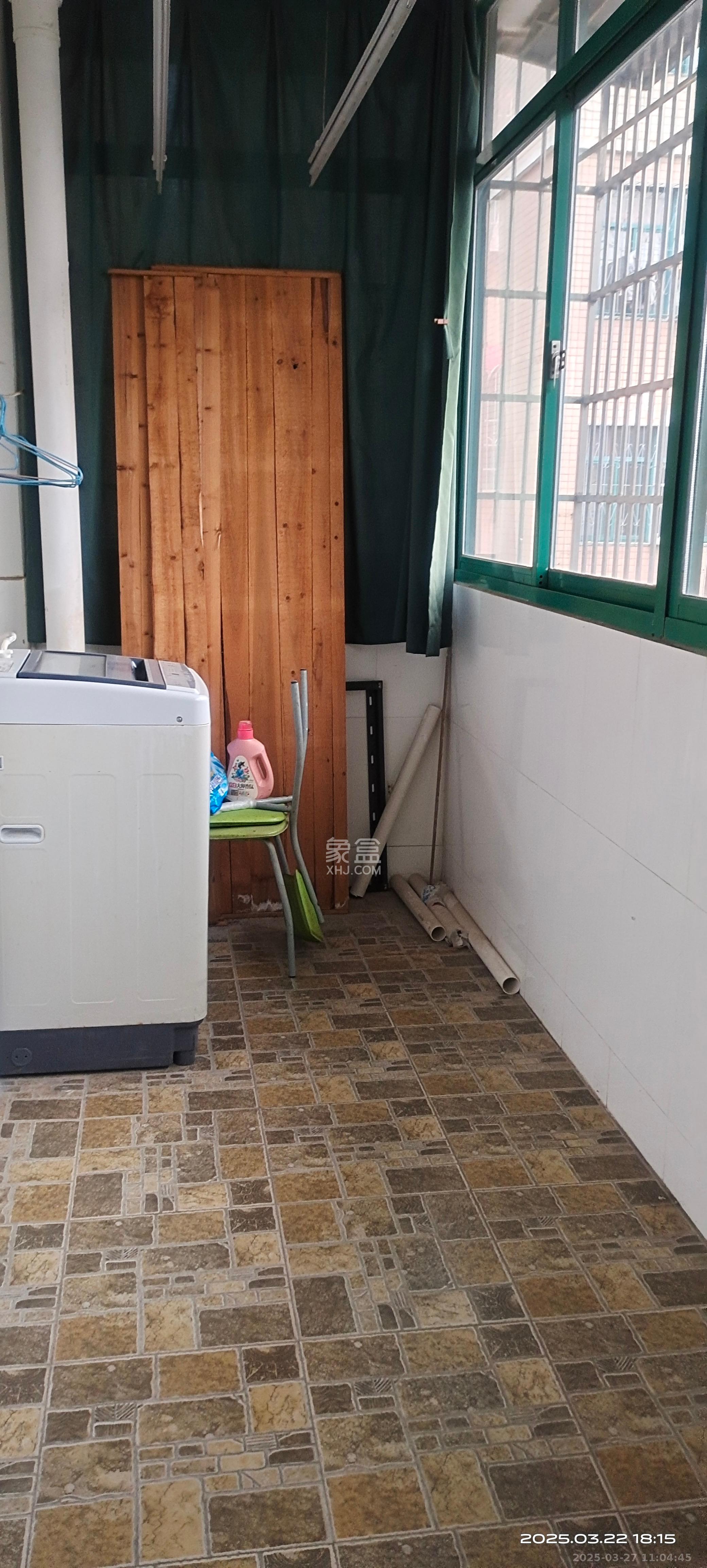 星沙国际物流园/泉星社区  3室2厅2卫    1500.0元/月 星沙国际物流园/泉星社区  3室2厅2卫    1500.0元/月室内图