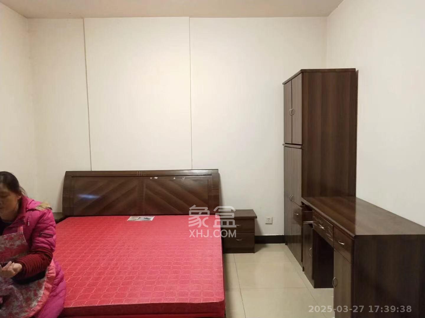 上庭苑  1室1厅1卫   1200.00元/月室内图