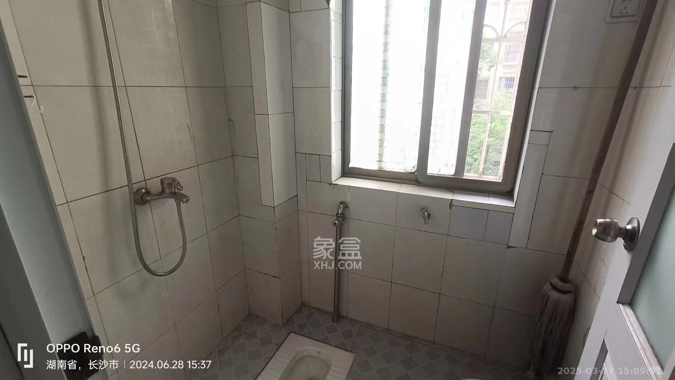 雅泰家园  2室1厅1卫    1900.0元/月室内图