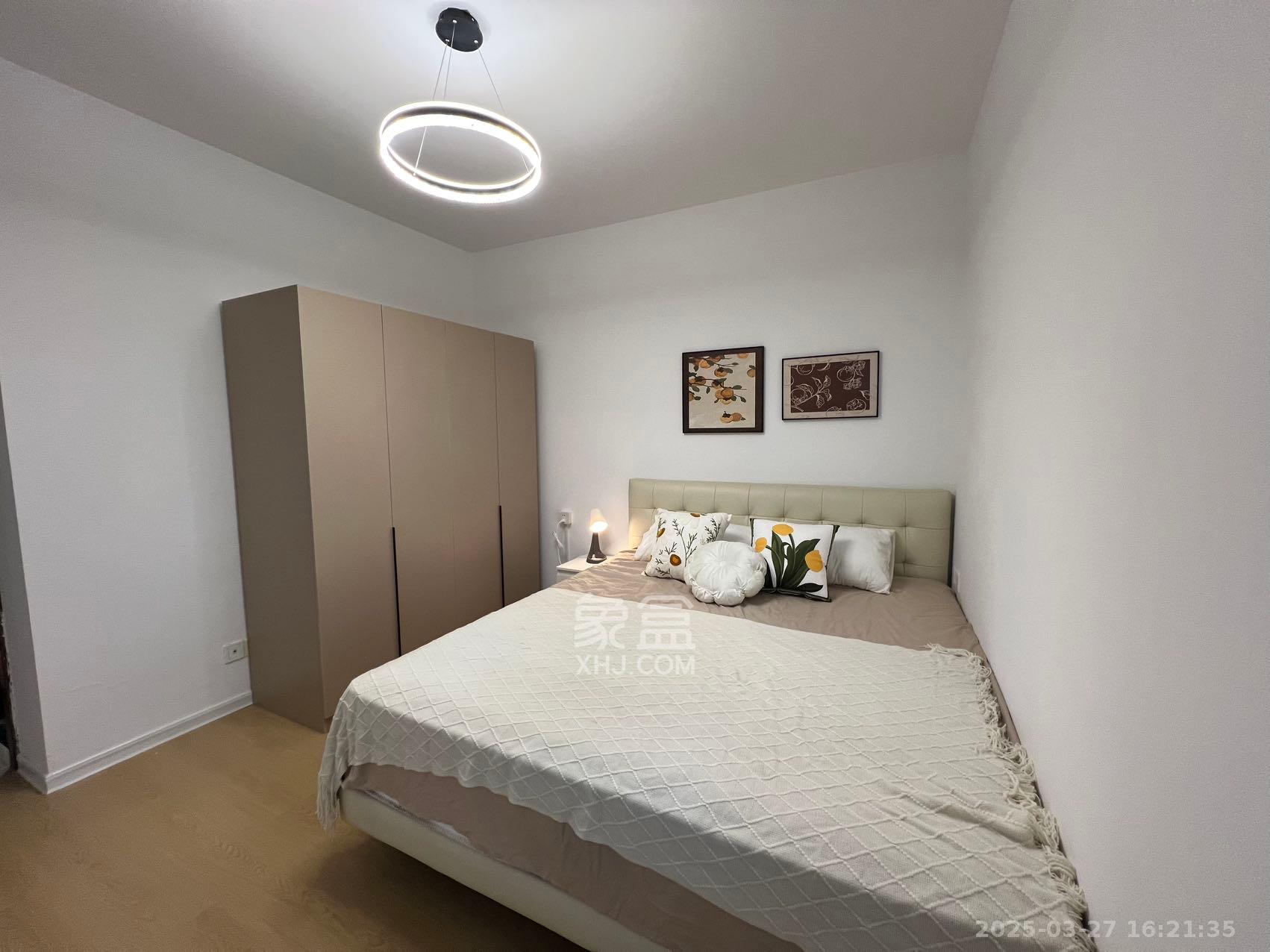 湘府9号  3室2厅1卫    3300.0元/月室内图
