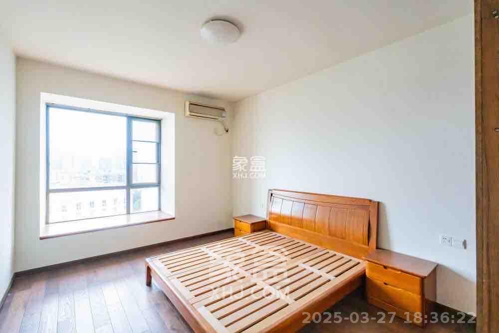 归心苑  4室2厅2卫    4500.0元/月室内图