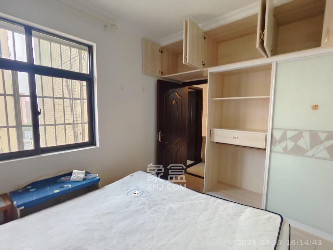 景塘家园  3室2厅1卫   2200.00元/月室内图