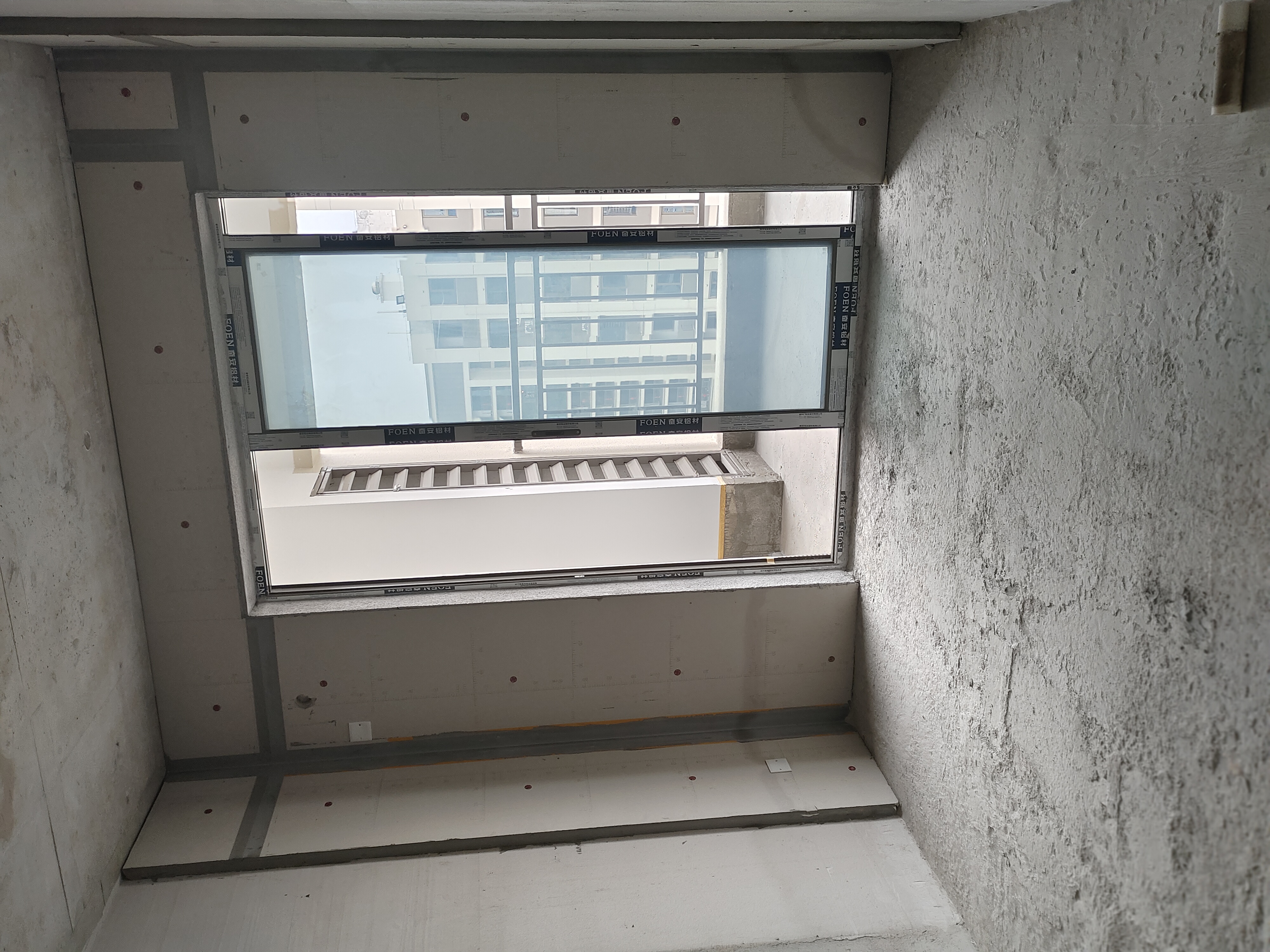 吾悦广场 4室2厅2卫 66.8万 吾悦广场 4室2厅2卫 66.8万客厅