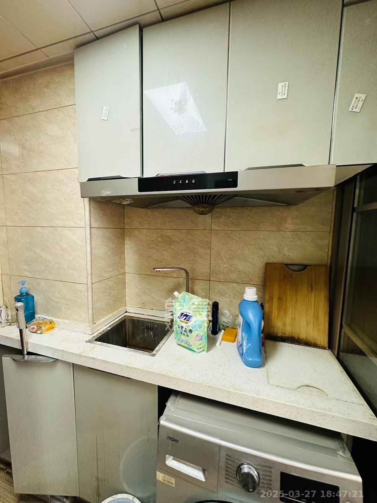 好莱城(弘德西街) 1室1厅1卫 1400.0元/月 好莱城(弘德西街) 1室1厅1卫 1400.0元/月室内图