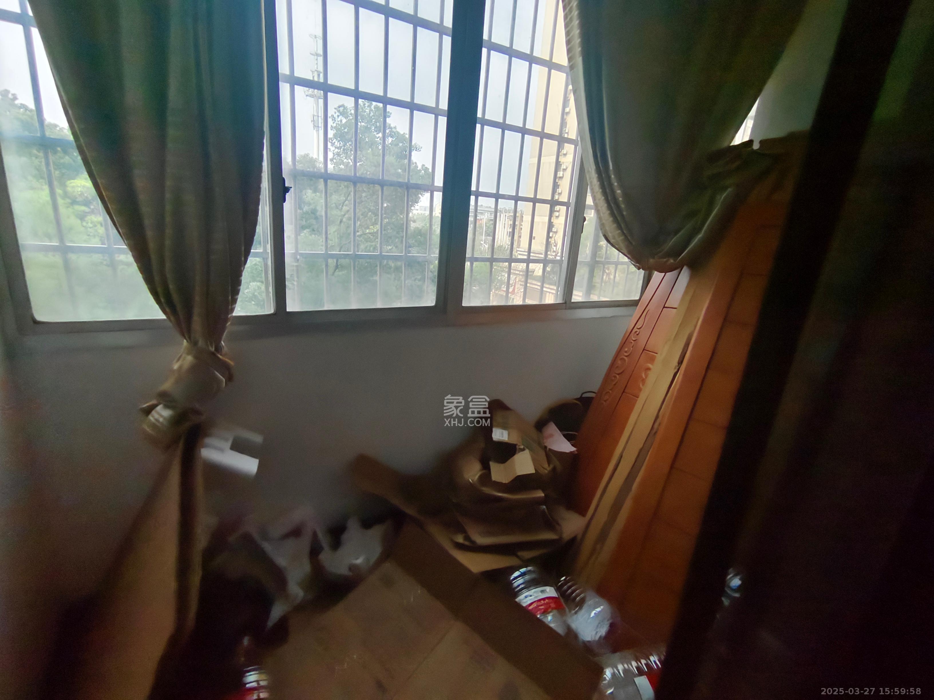 友谊嘉园  4室2厅2卫    3200.0元/月 友谊嘉园  4室2厅2卫    3200.0元/月室内图