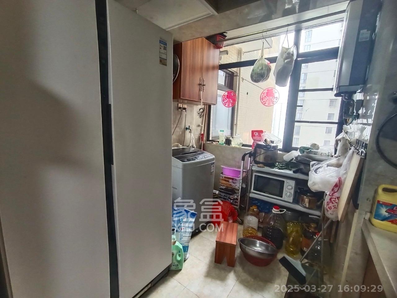 和庄  3室2厅2卫   2900.00元/月室内图