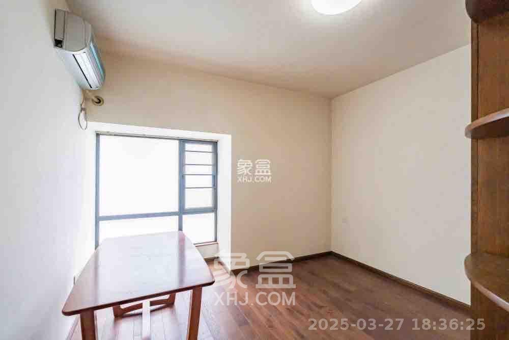 归心苑  4室2厅2卫    4500.0元/月室内图