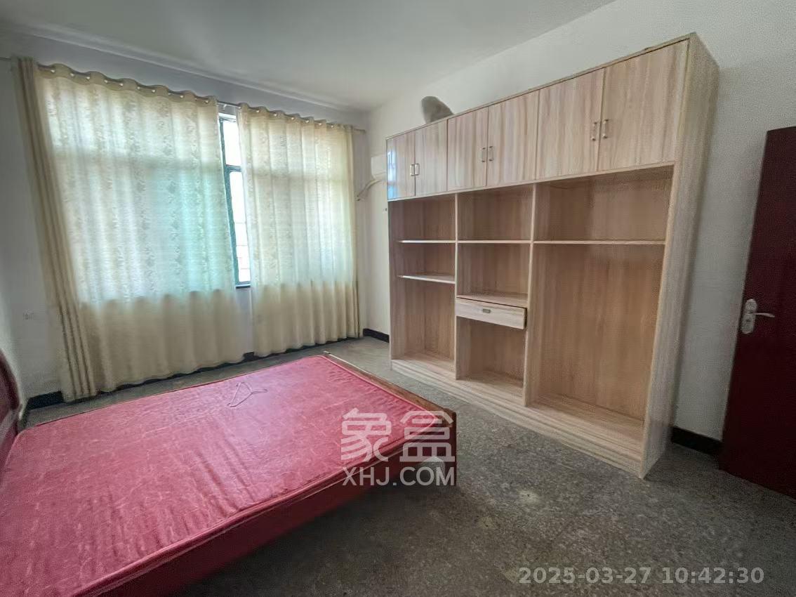 银星小区 2室2厅1卫 1400.0元/月 银星小区 2室2厅1卫 1400.0元/月室内图