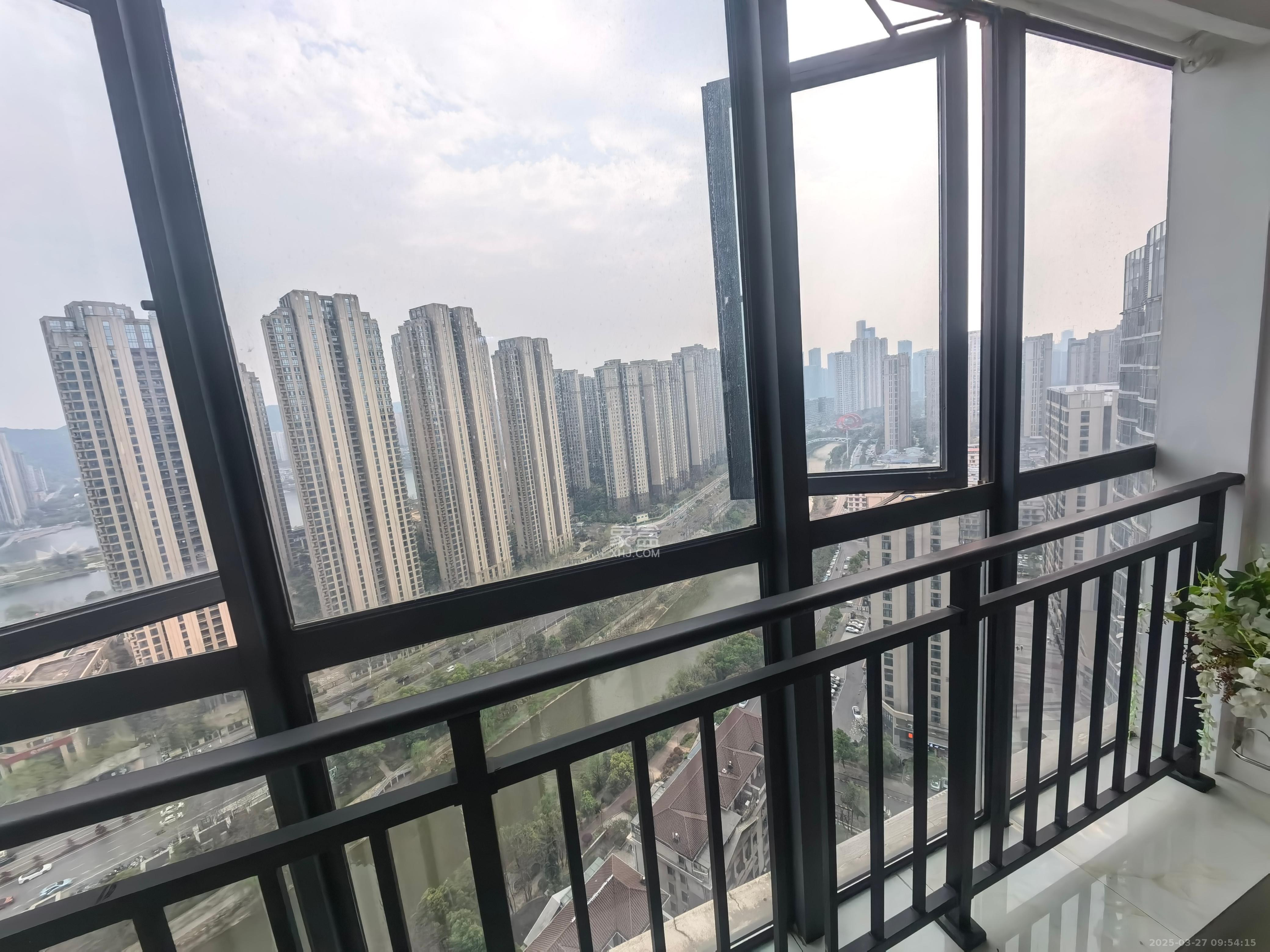达美美立方  1室1厅1卫   2100.00元/月室内图