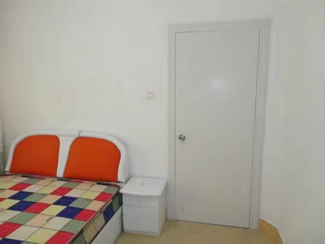 万利隆花园 3室2厅2卫 3300.0元/月 万利隆花园 3室2厅2卫 3300.0元/月室内图