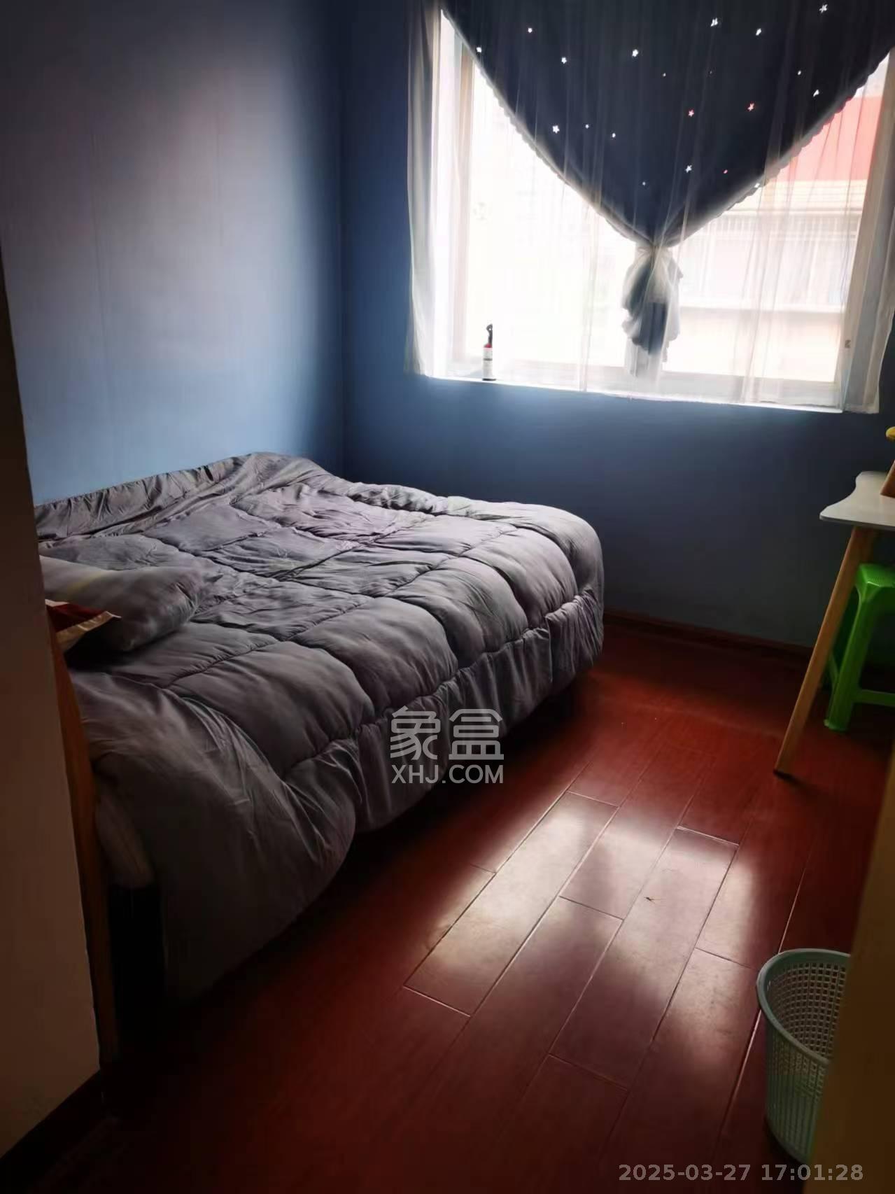 金鹰小区  3室2厅1卫   2000.00元/月室内图