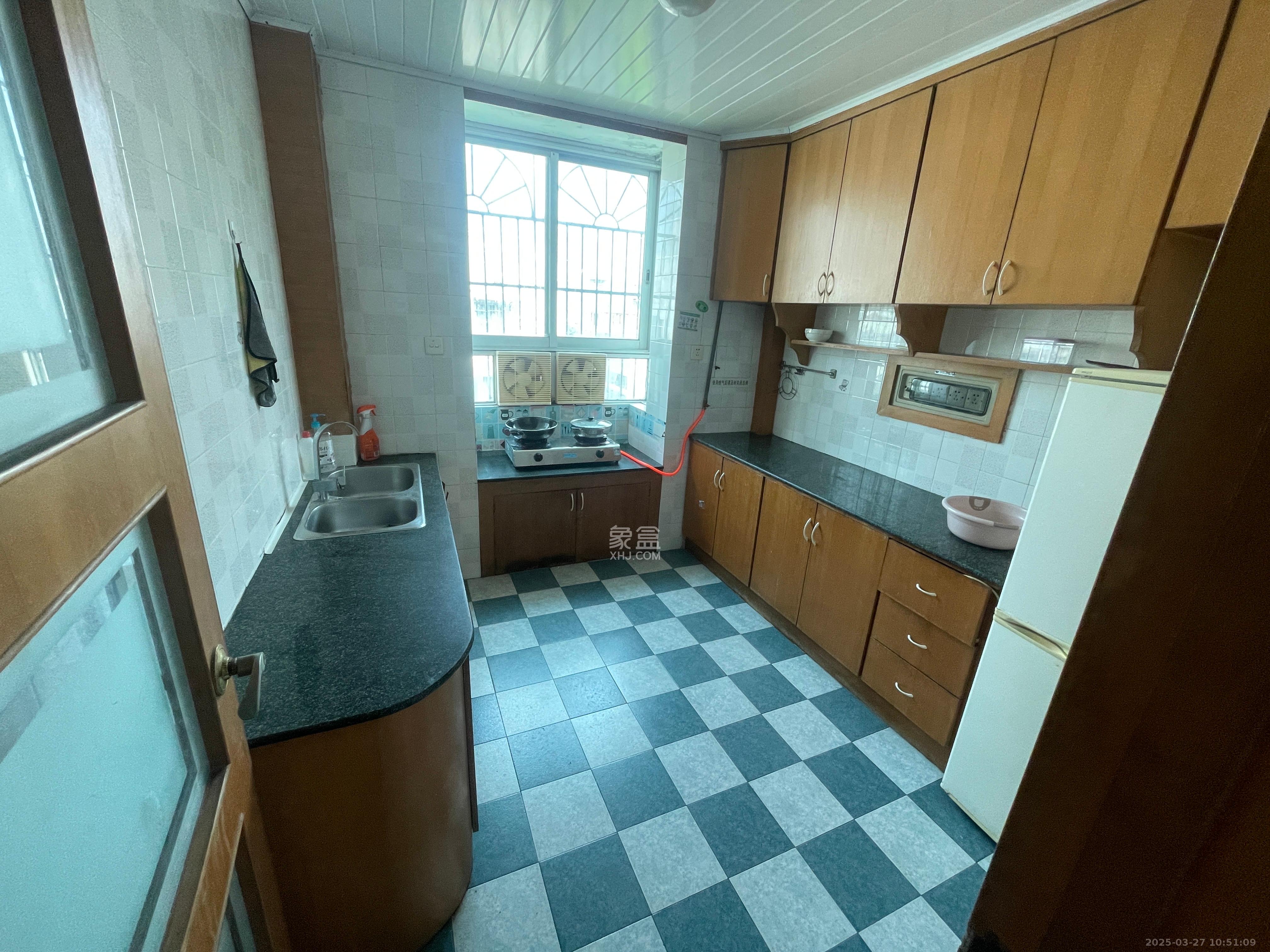 中信公寓 3室2厅1卫 1900.0元/月 中信公寓 3室2厅1卫 1900.0元/月室内图