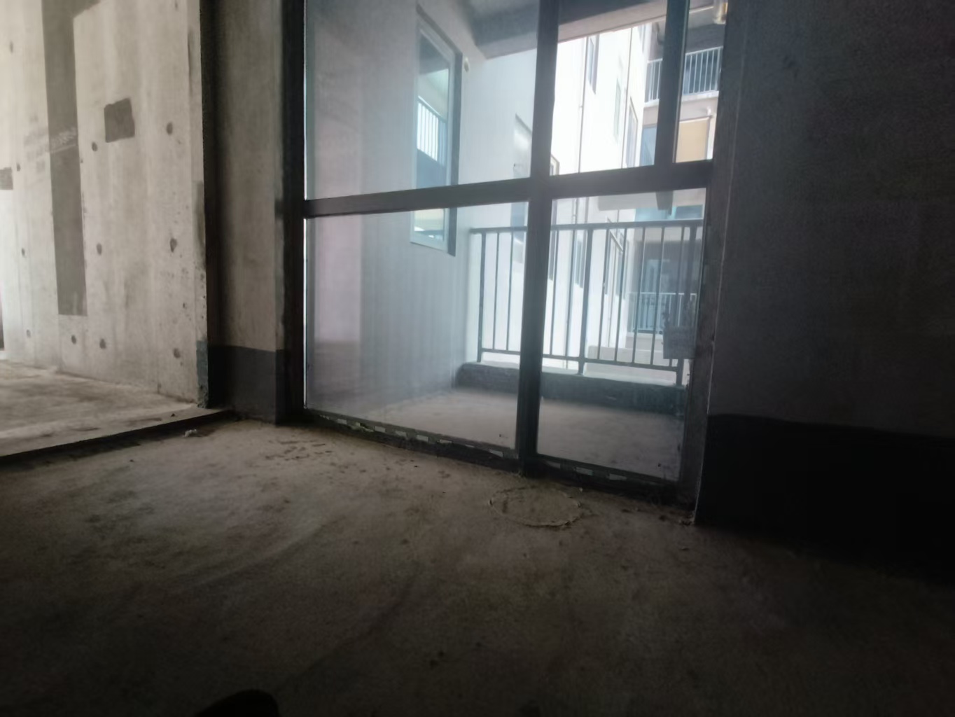 中交世通新城 3室1厅2卫 60.0万 中交世通新城 3室1厅2卫 60.0万室内图