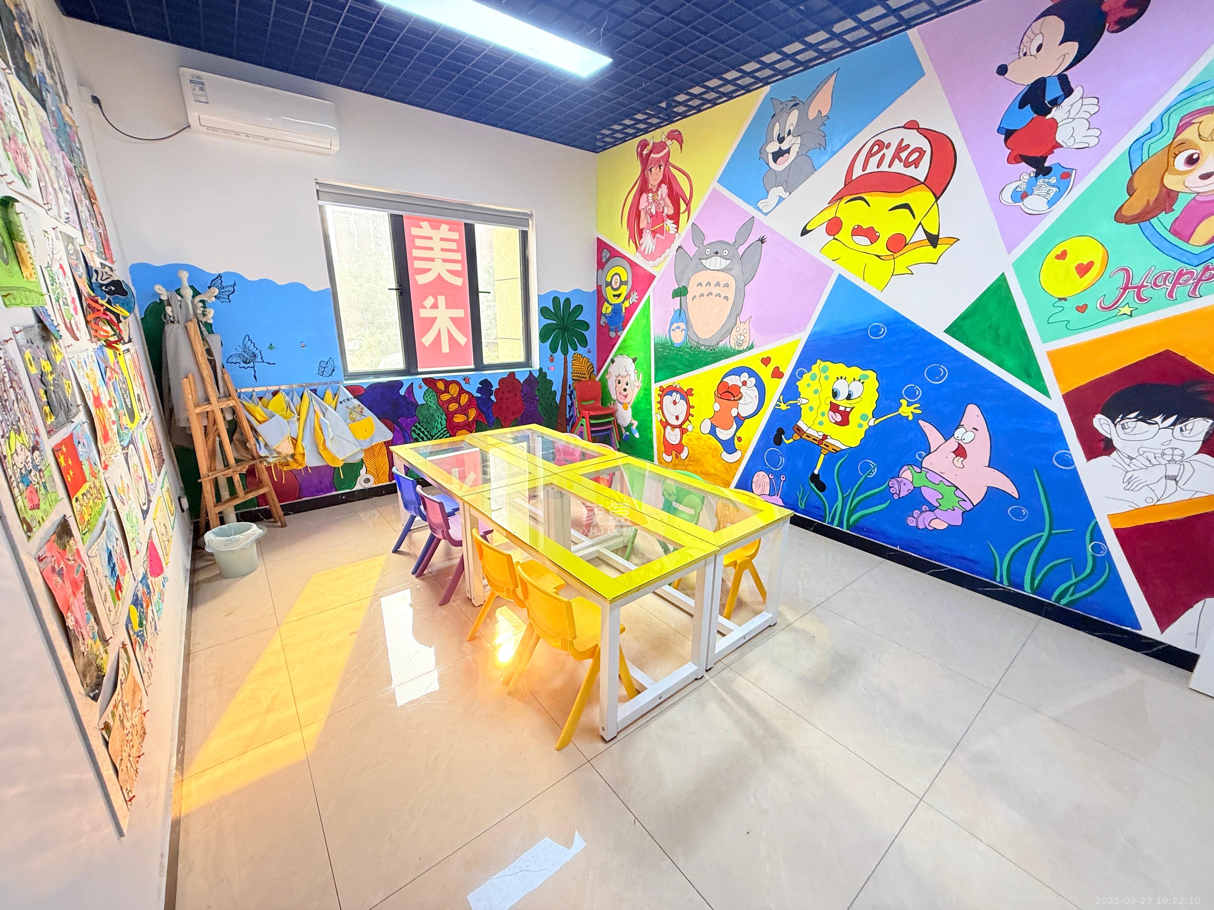 半山公馆(半山国际中心) 2室2厅1卫 5200.0元/月 半山公馆(半山国际中心) 2室2厅1卫 5200.0元/月室内图