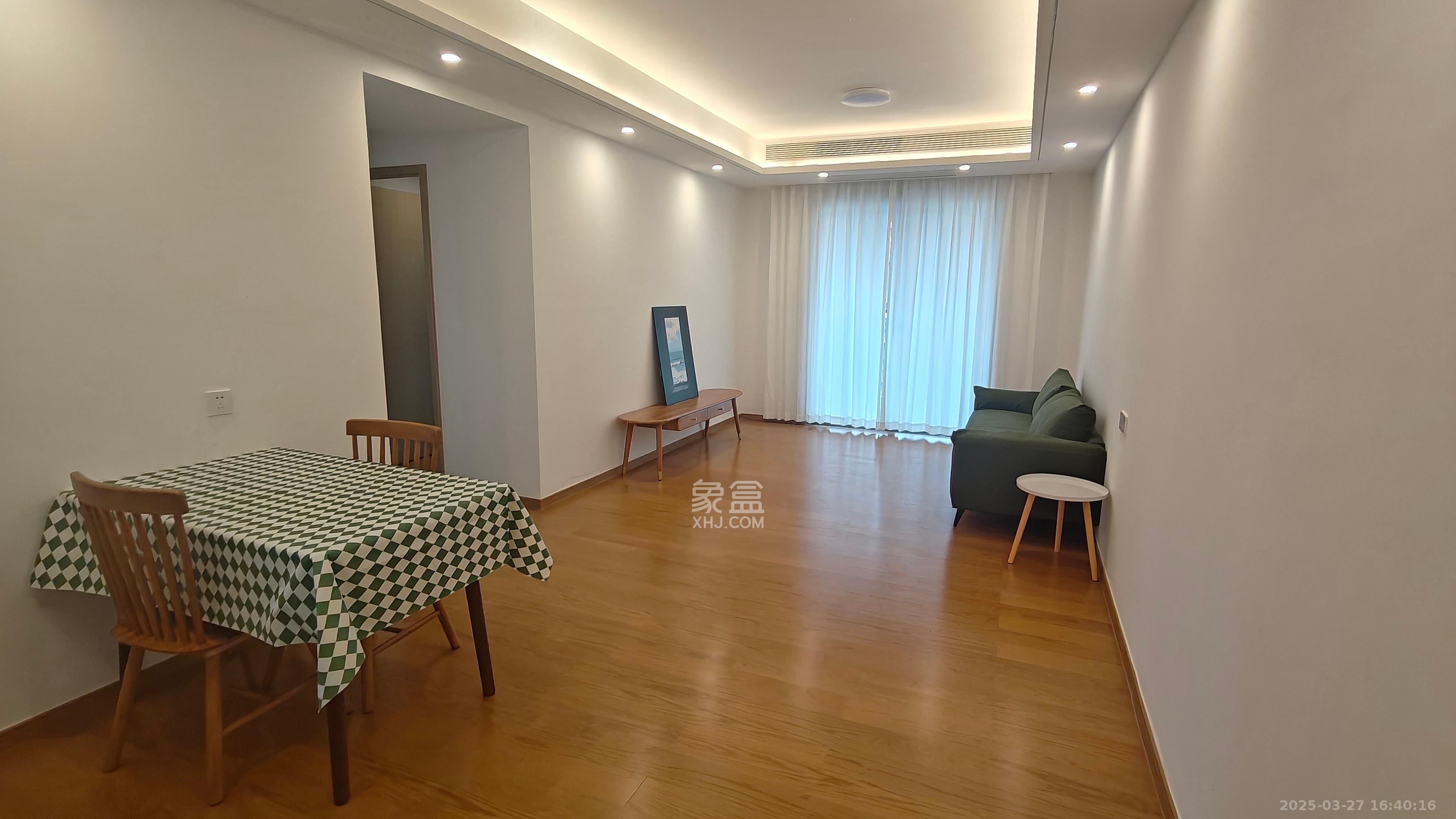 清控湖山雅居北区  3室2厅2卫   2500.00元/月室内图1