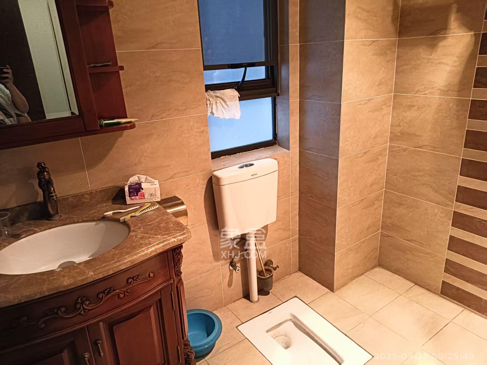 奥林匹克花园贡院一期  3室2厅2卫    4500.0元/月 奥林匹克花园贡院一期  3室2厅2卫    4500.0元/月室内图