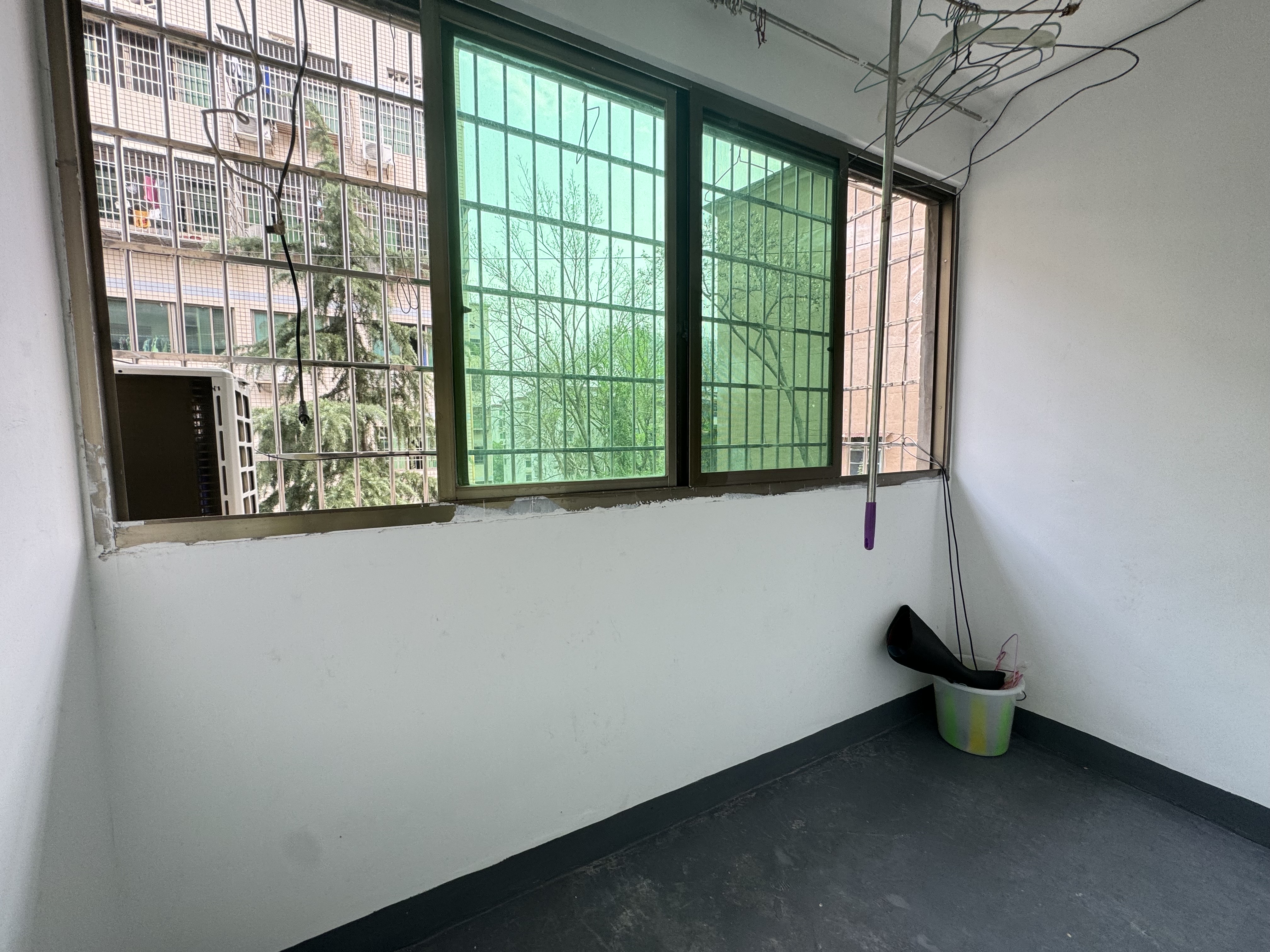 立新二社区  2室2厅1卫   800.00元/月室内图
