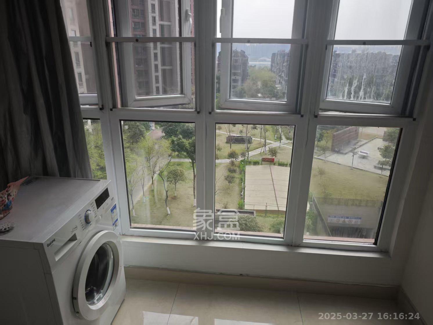 绿地海外滩一期 2室2厅1卫 1700.0元/月 绿地海外滩一期 2室2厅1卫 1700.0元/月室内图