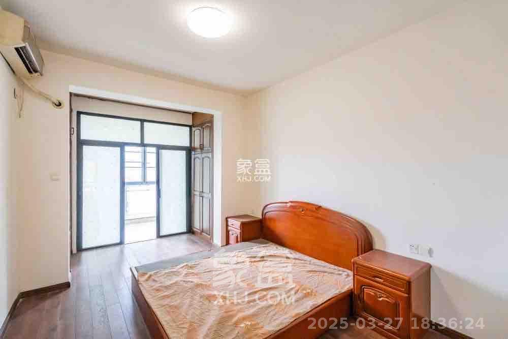 归心苑  4室2厅2卫    4500.0元/月室内图