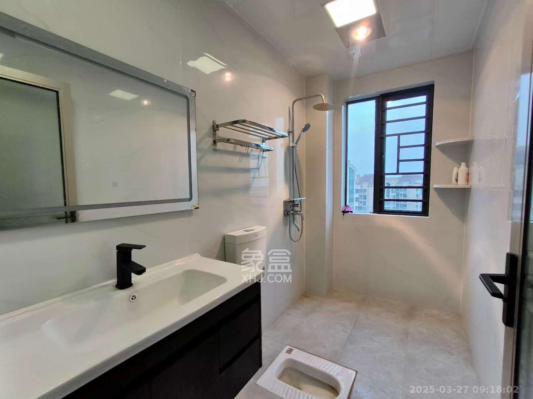 九华润和城(庄园世家) 3室2厅2卫 1800.00元/月 九华润和城(庄园世家) 3室2厅2卫 1800.00元/月室内图