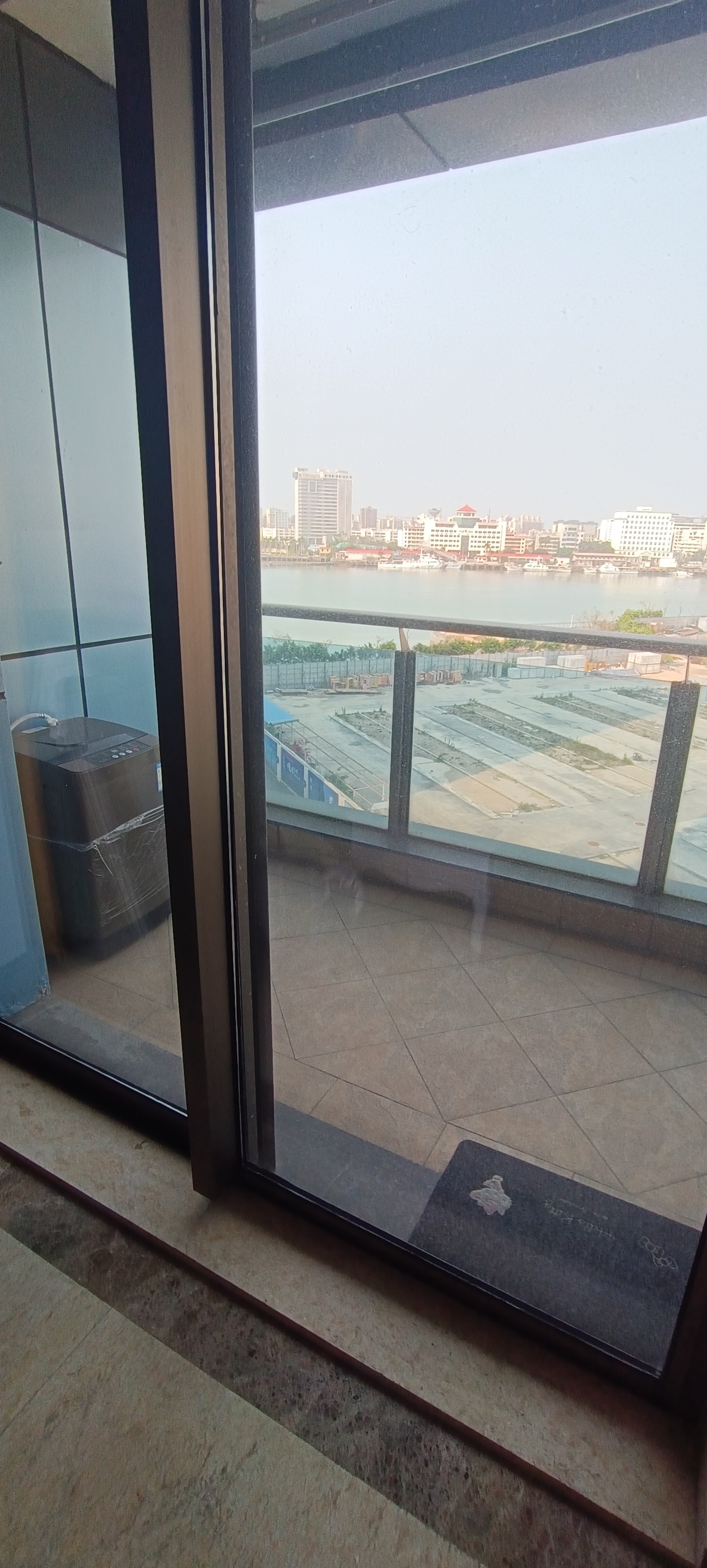 外滩中心  2室3厅1卫    4200.0元/月 外滩中心  2室3厅1卫    4200.0元/月室内图