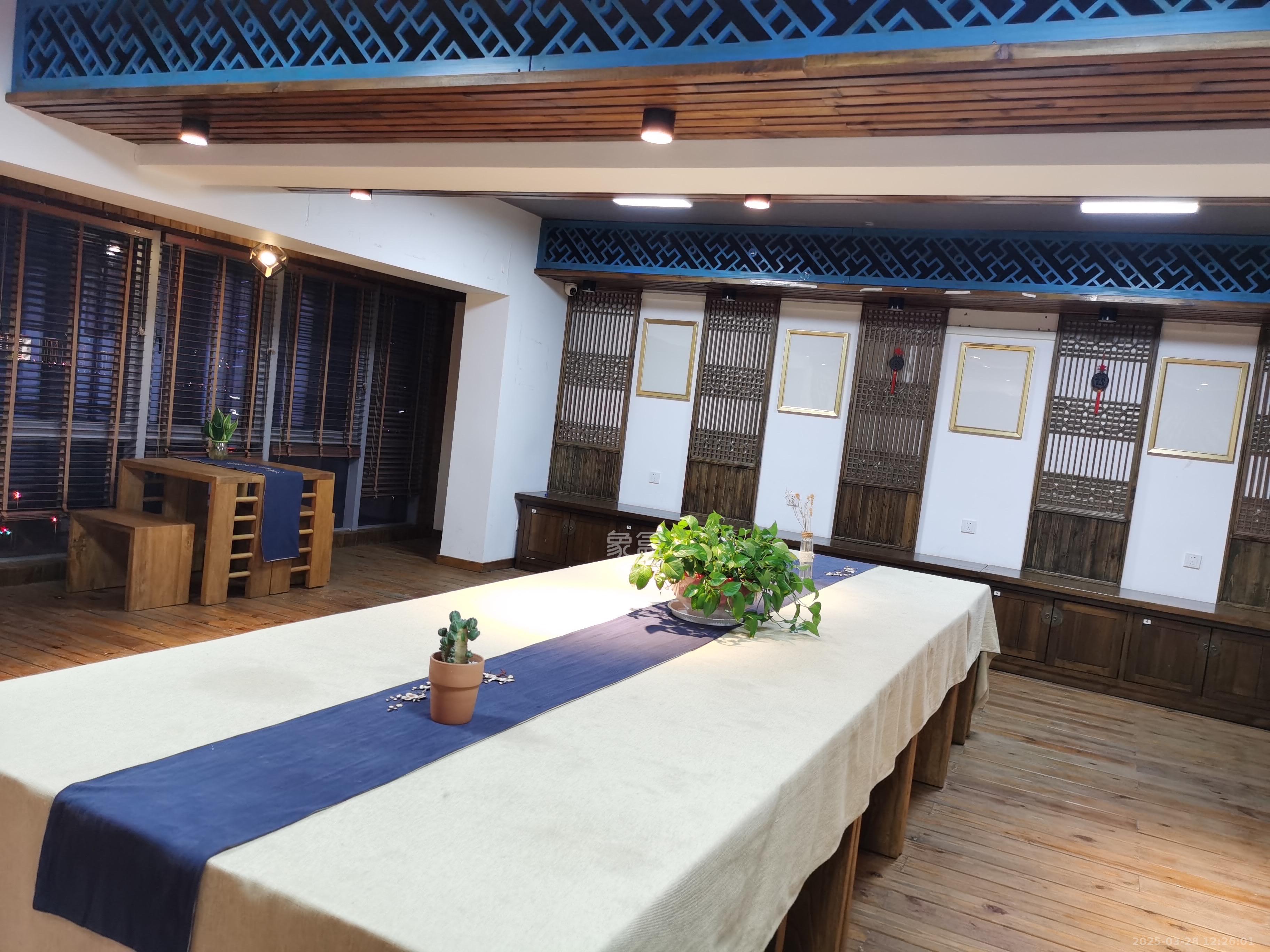 保利国际广场 1室0厅0卫 9800.0元/月 保利国际广场 1室0厅0卫 9800.0元/月室内图