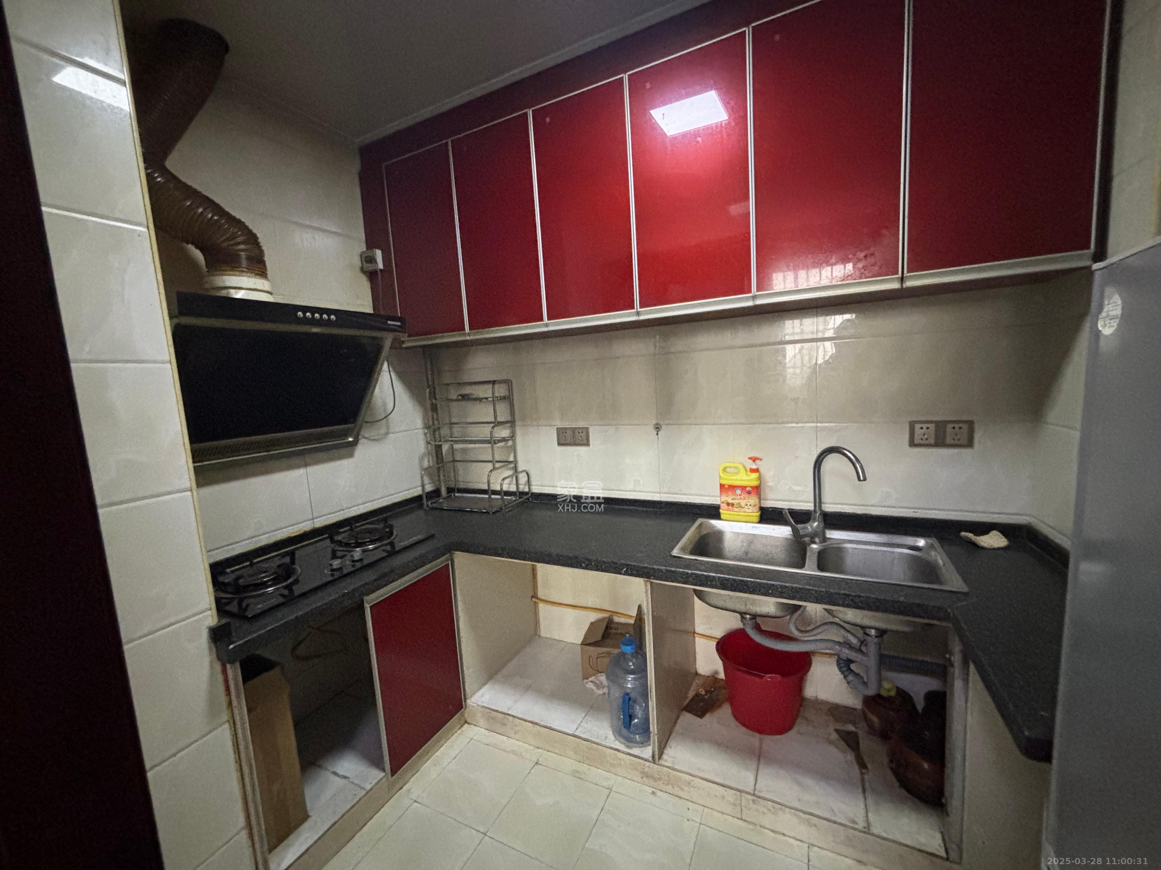 德庆水韵山城 2室2厅1卫 1700.0元/月 德庆水韵山城 2室2厅1卫 1700.0元/月室内图