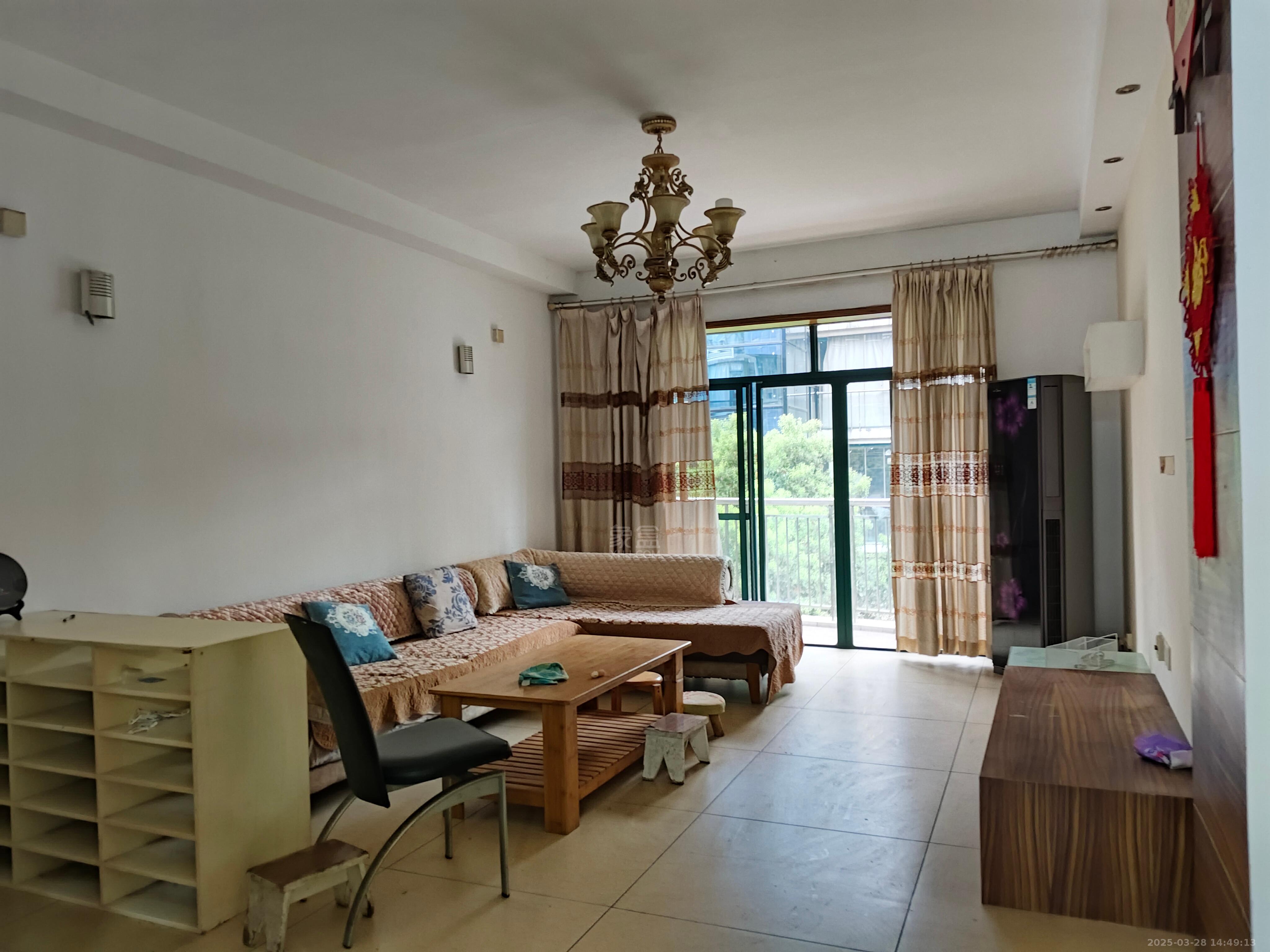 海创明珠花园 3室2厅2卫 1700.0元/月 海创明珠花园 3室2厅2卫 1700.0元/月室内图