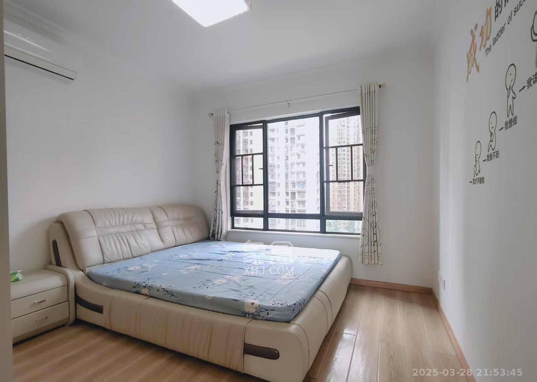 邦盛水岸御园 4室2厅2卫 2200.0元/月 邦盛水岸御园 4室2厅2卫 2200.0元/月室内图